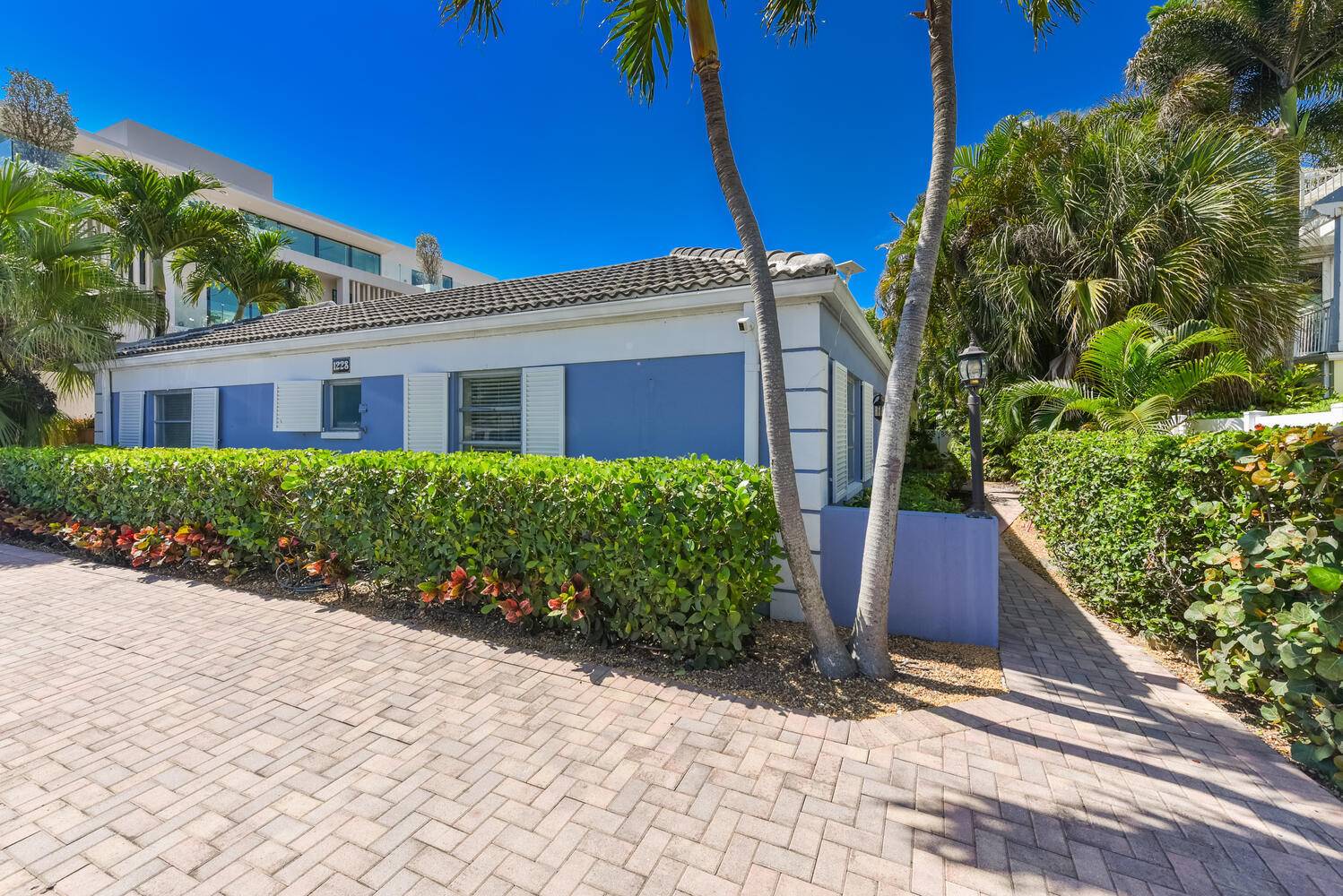 Delray Beach, FL 33483,1228 George Bush BLVD 4
