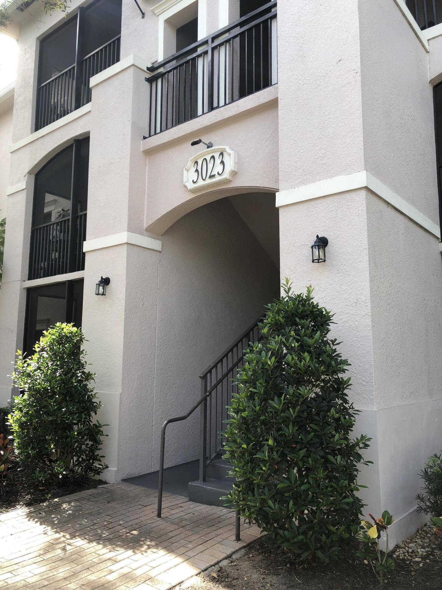 Palm Beach Gardens, FL 33410,3023 Alcazar PL 305