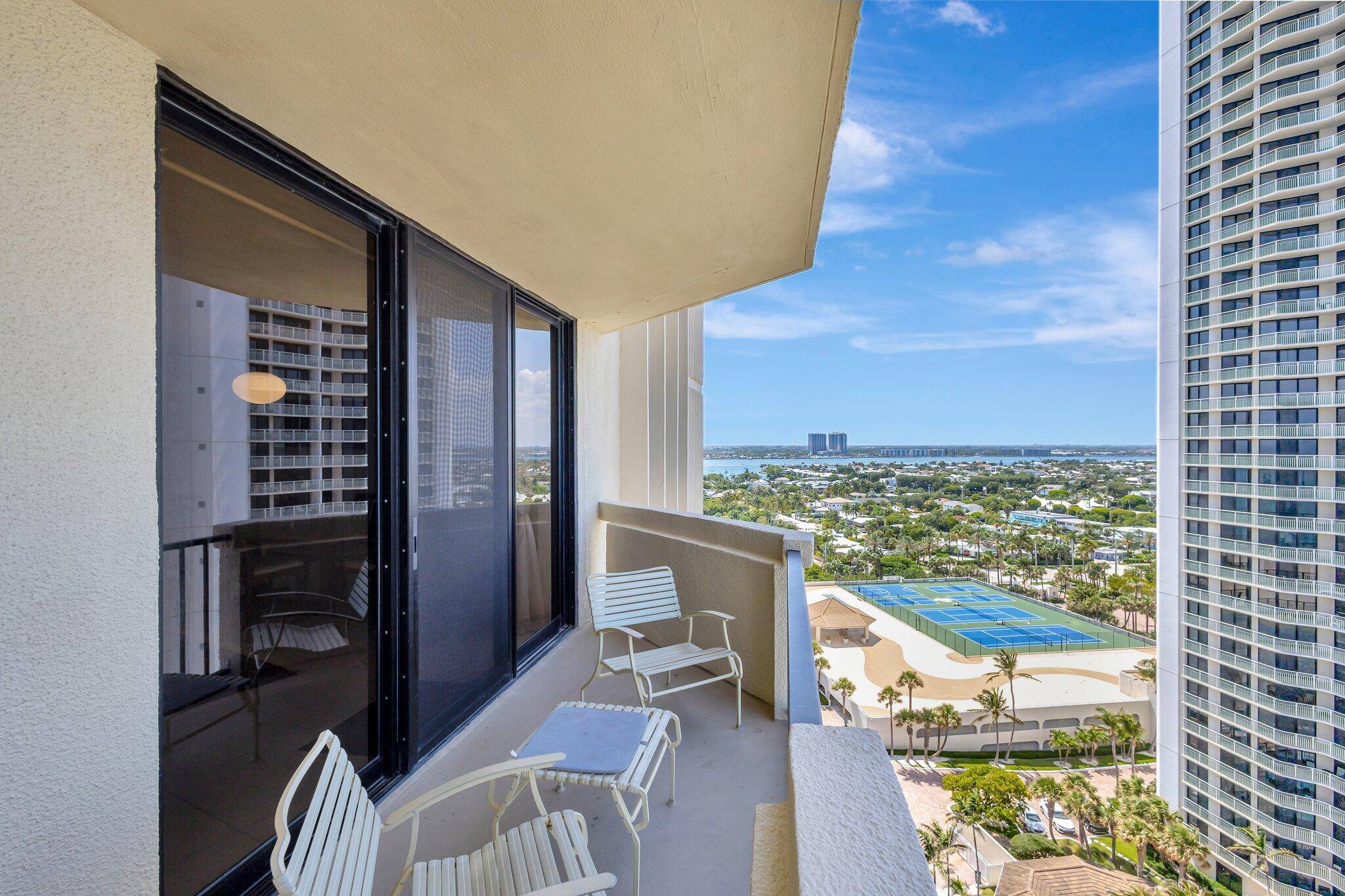 Singer Island, FL 33404,2800 N Ocean DR A-17c