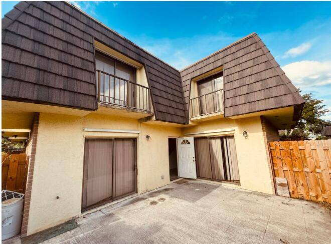 West Palm Beach, FL 33417,4626 Cherry RD