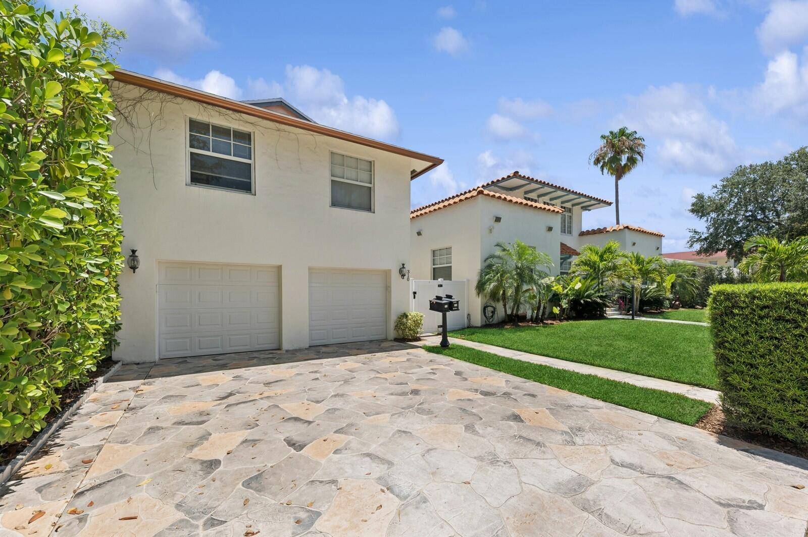 West Palm Beach, FL 33405,310 Almeria RD