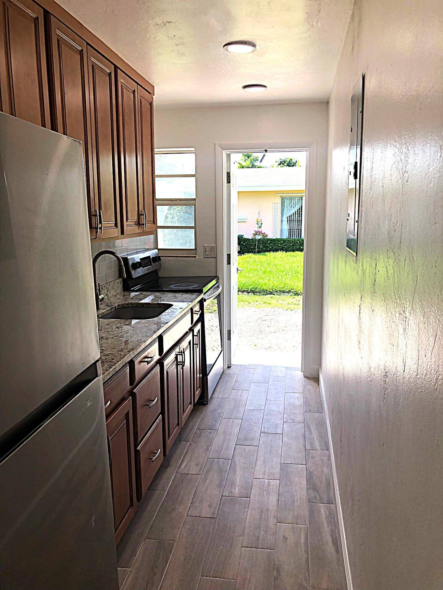 Fort Lauderdale, FL 33304,1505 NE 15th AVE 3