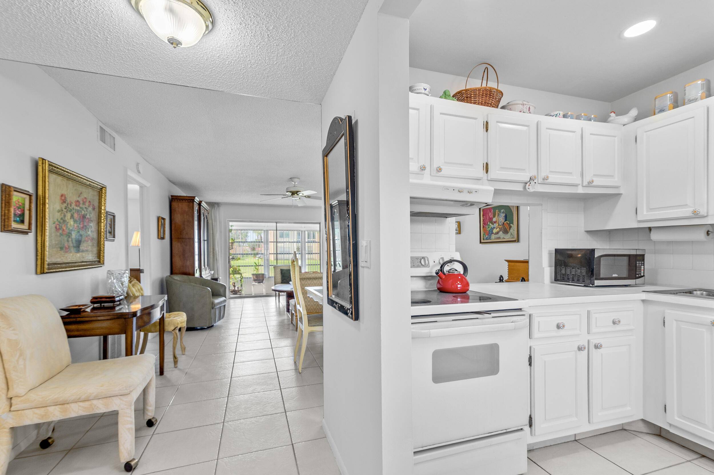 West Palm Beach, FL 33411,144 Lake Carol DR