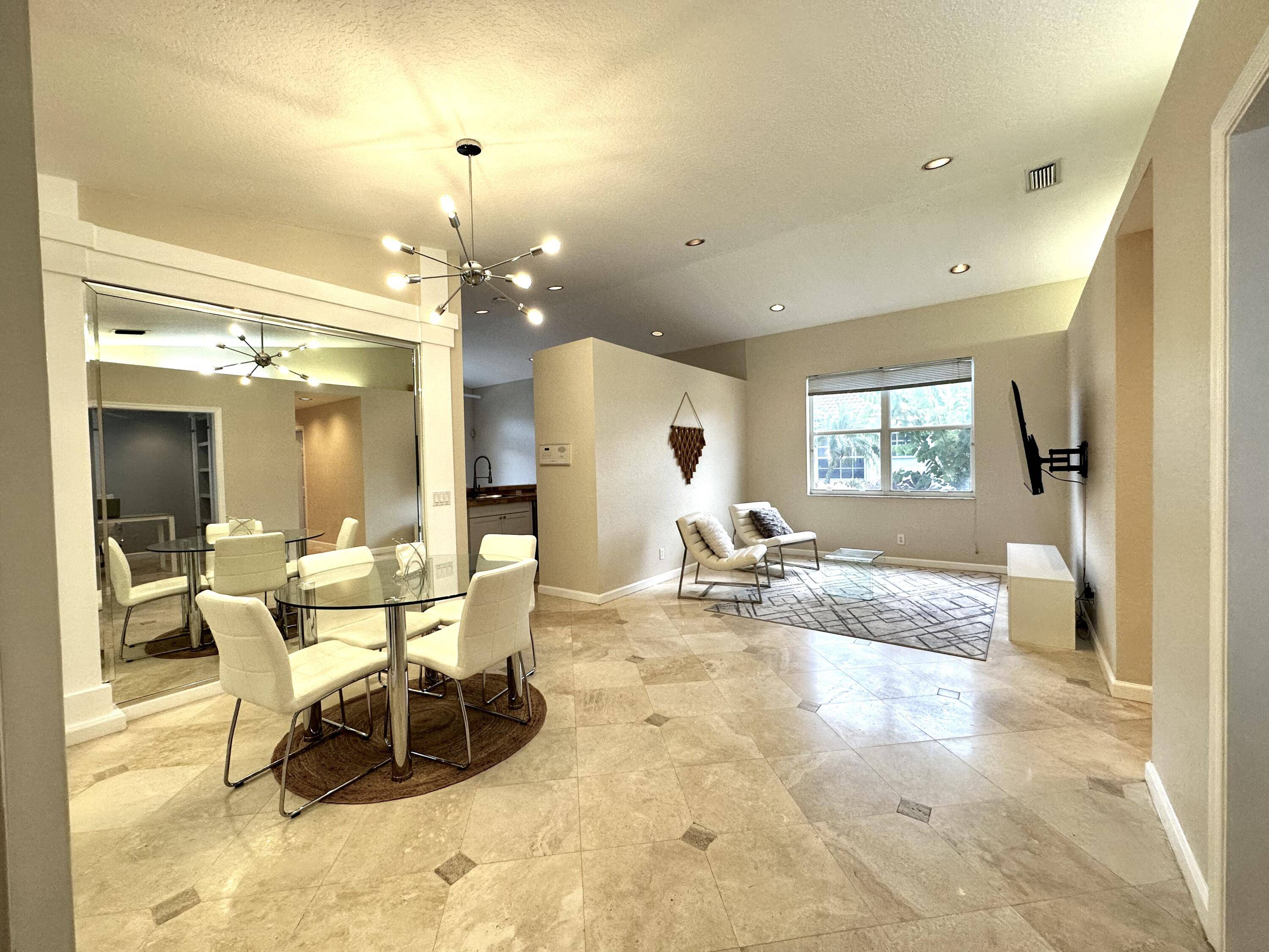 Boynton Beach, FL 33436,7238 Norwich LN