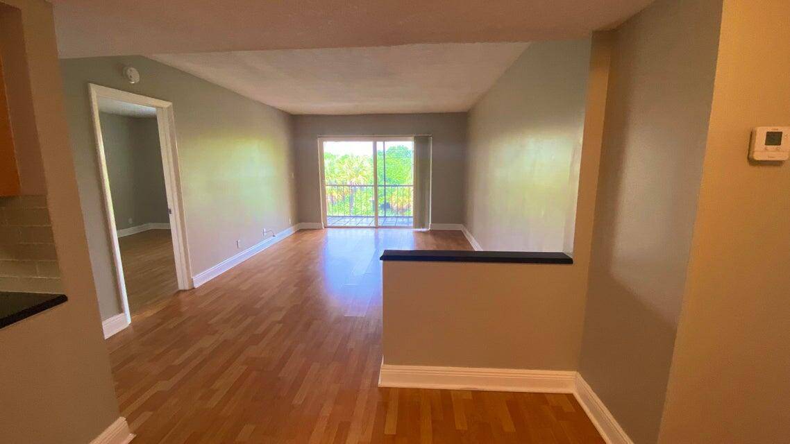 Boca Raton, FL 33431,490 NW 20th ST 314