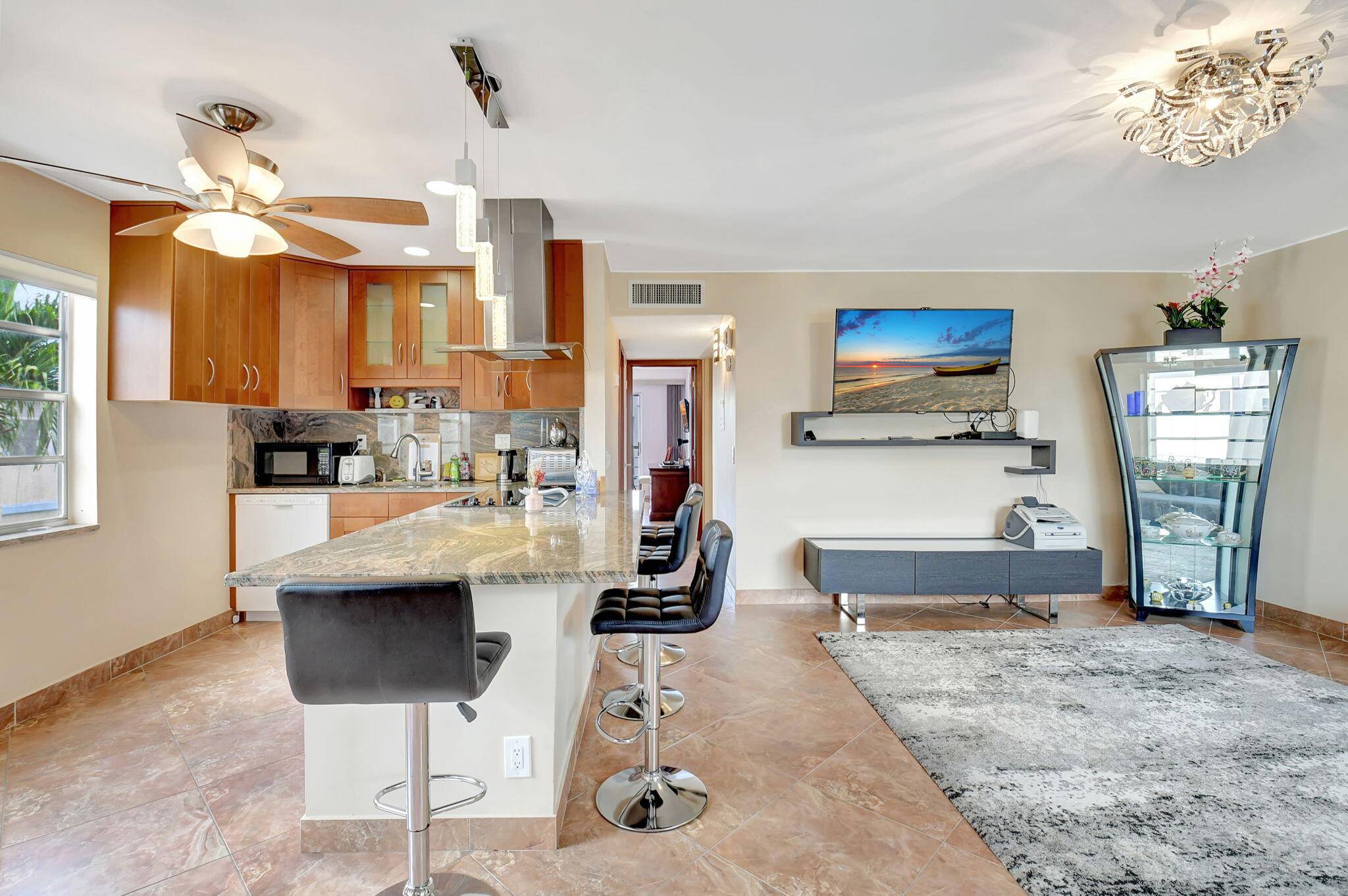 Delray Beach, FL 33484,425 Burgundy I