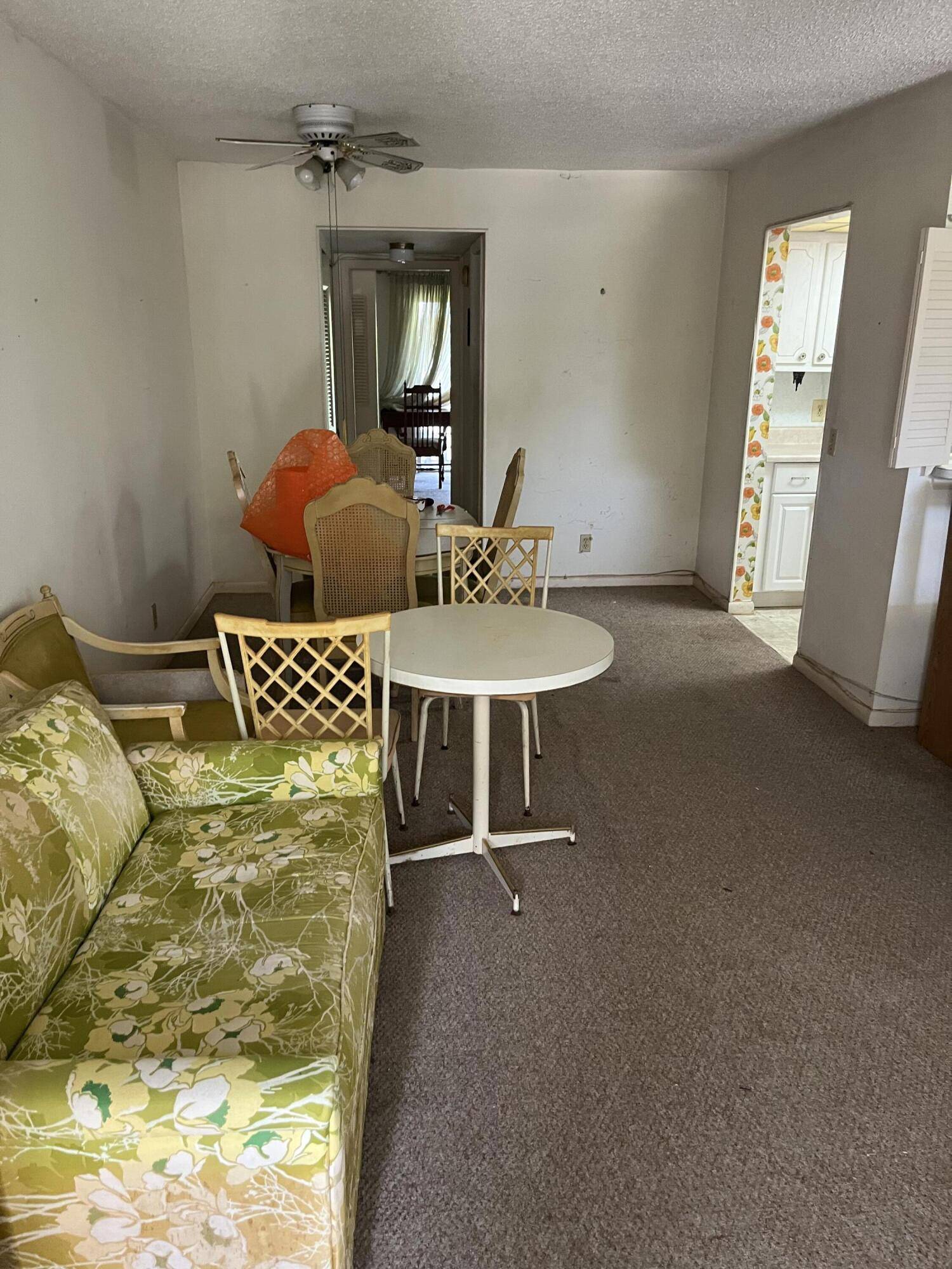 West Palm Beach, FL 33417,230 Canterbury J