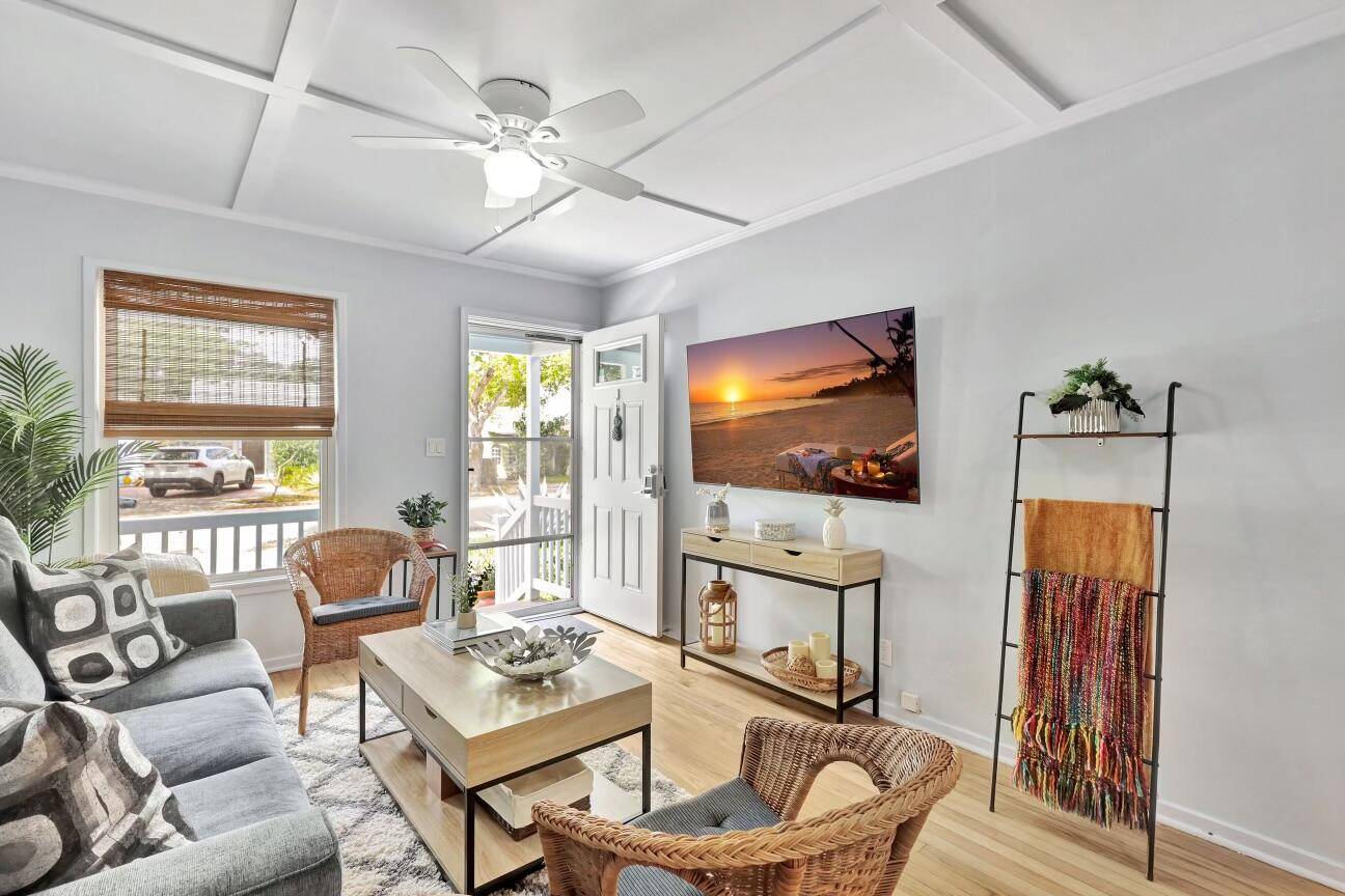 West Palm Beach, FL 33401,1028 Upland RD