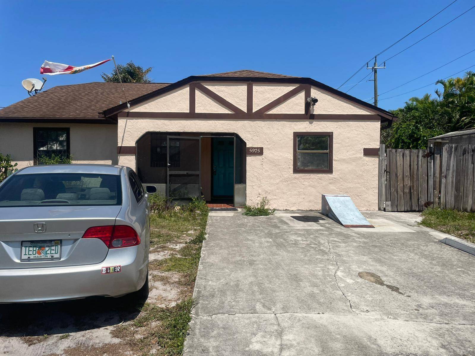 Stuart, FL 34997,5975 SE Wilsie DR