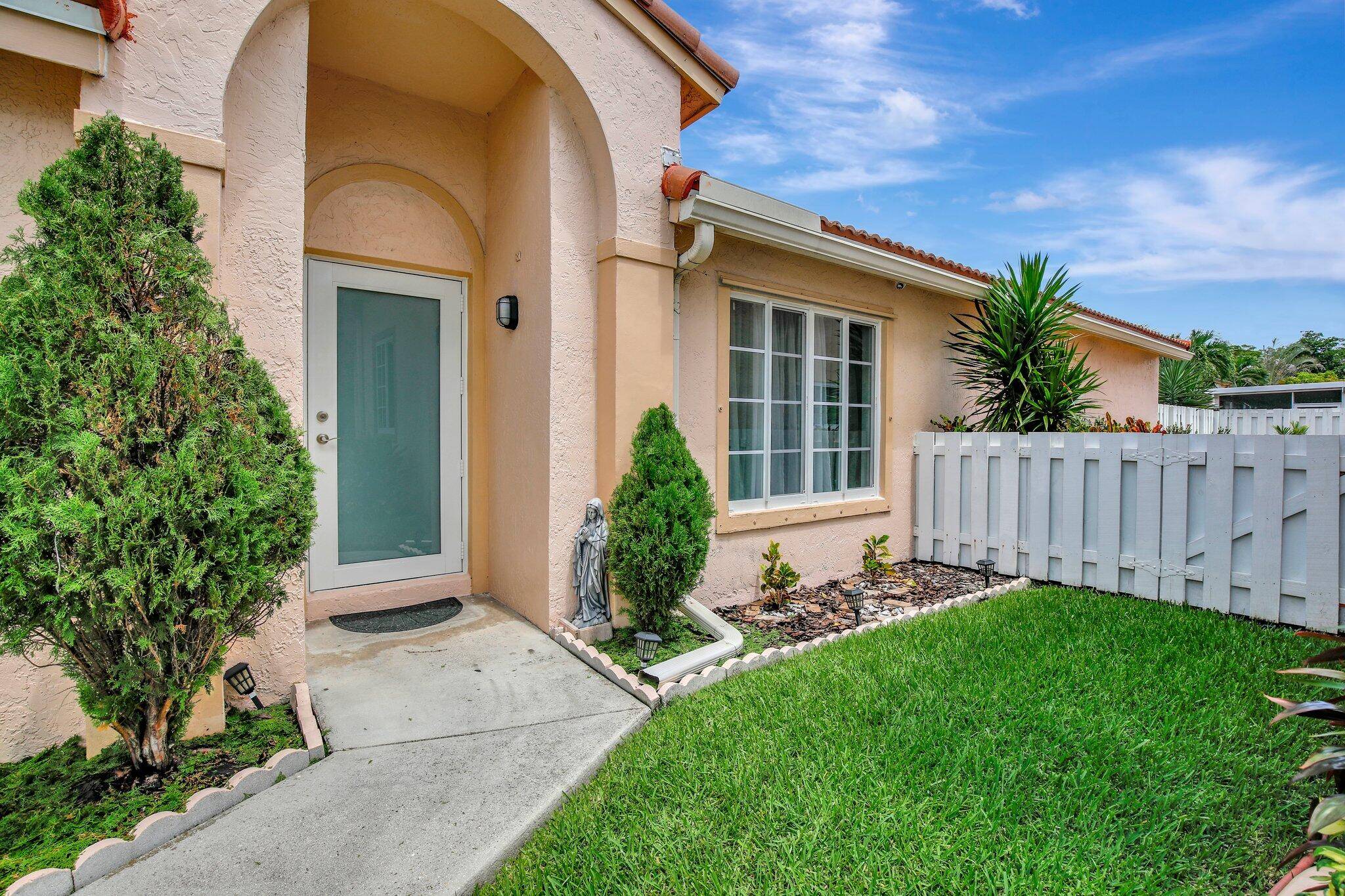 Sunrise, FL 33323,1266 NW 126th TER