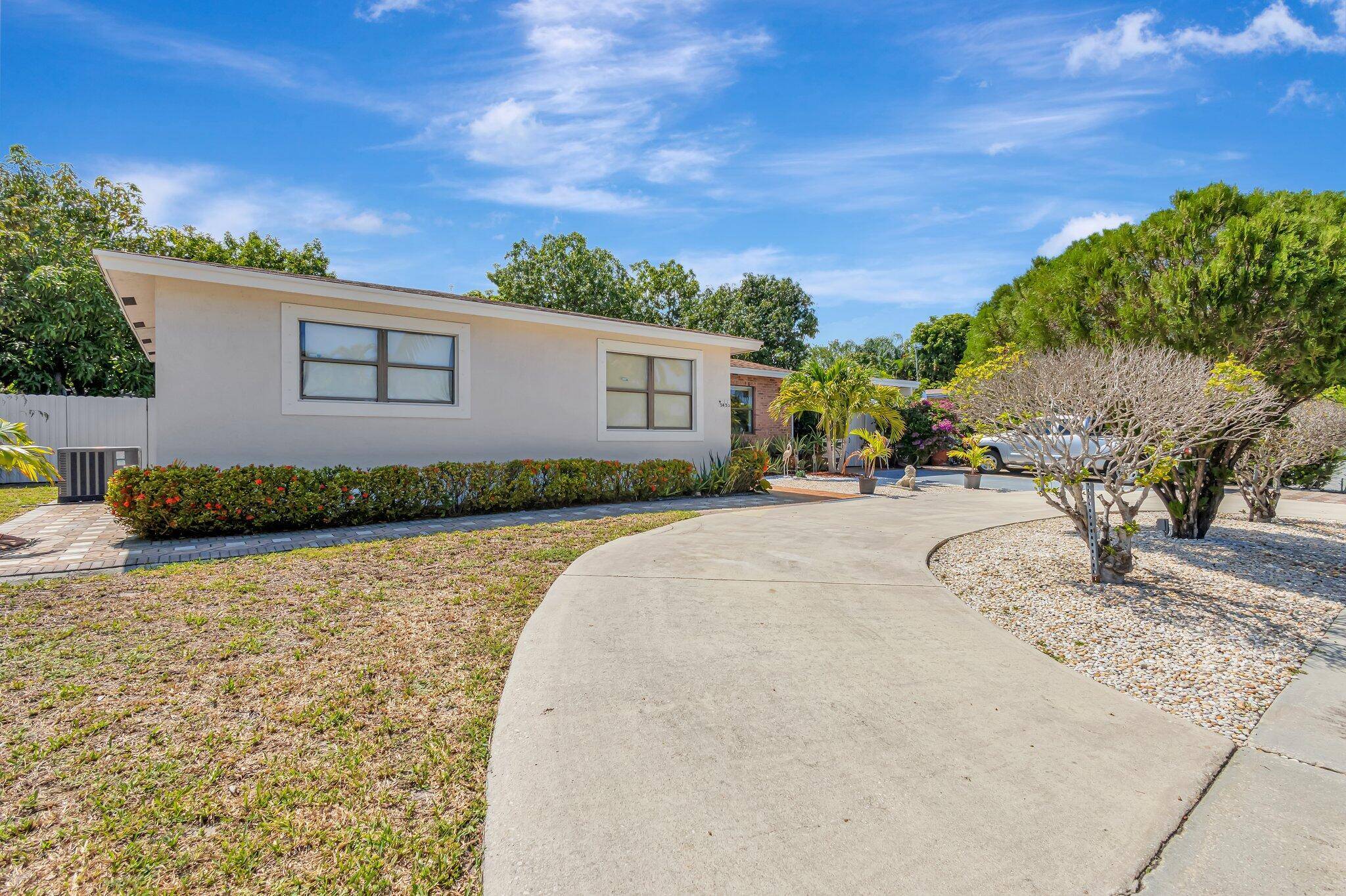 West Palm Beach, FL 33406,2425 S Florida Mango RD