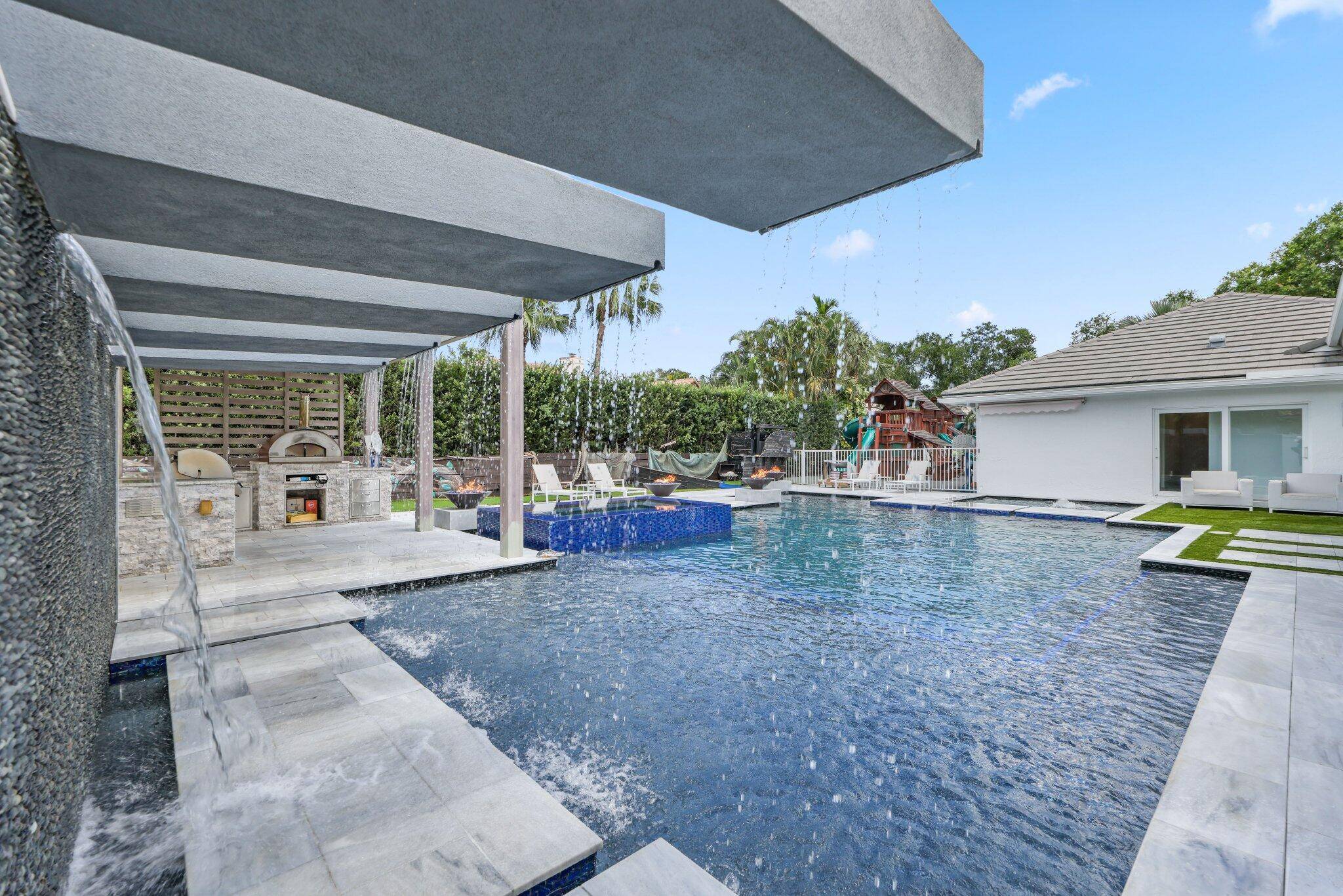 Boca Raton, FL 33496,2201 NW 57th ST