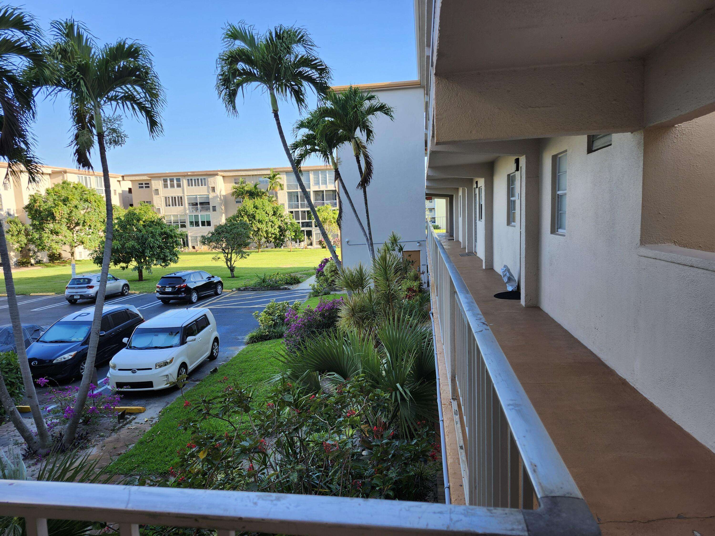 Boynton Beach, FL 33435,230 NE N 26th AVE 216