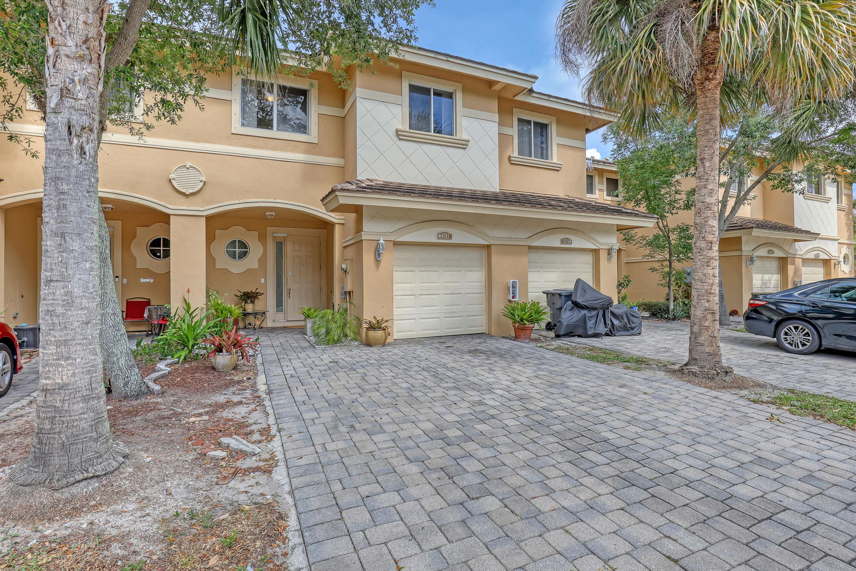 Lake Worth, FL 33461,4281 Coventry Pointe WAY