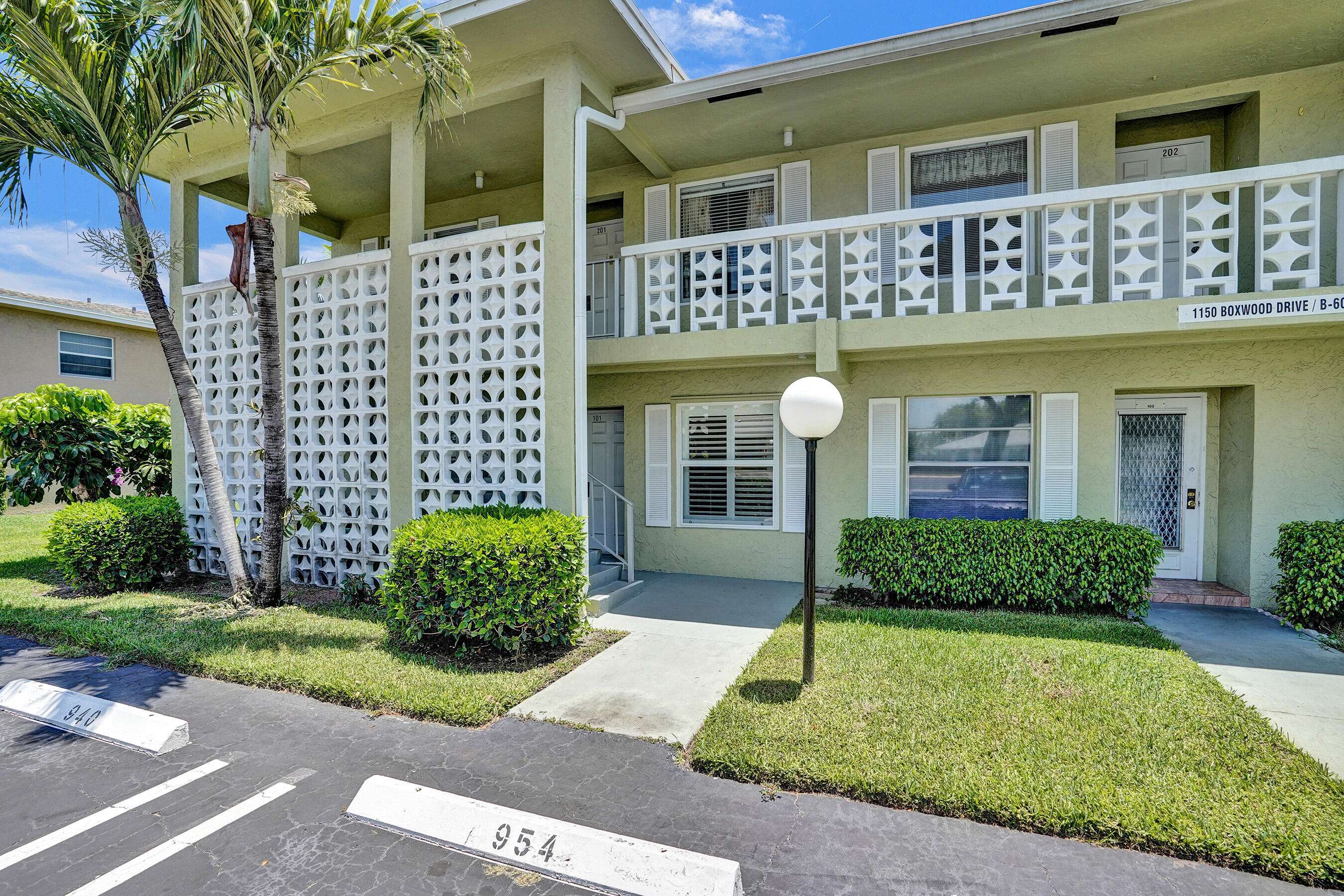Delray Beach, FL 33445,1150 Boxwood DR 101