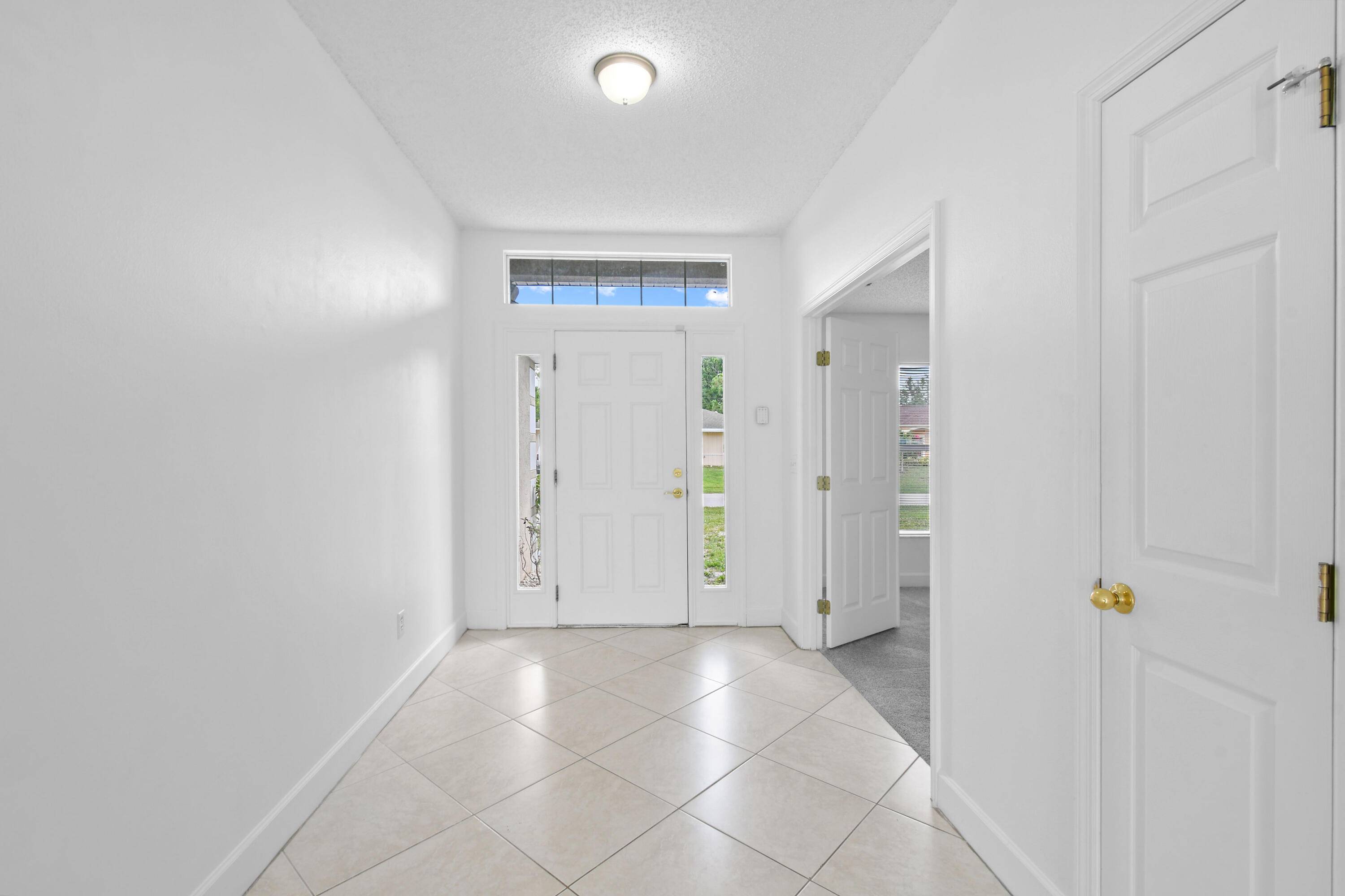 Port Saint Lucie, FL 34953,880 SW Jennifer TER
