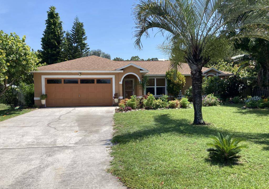 Vero Beach, FL 32962,965 SW 19th ST