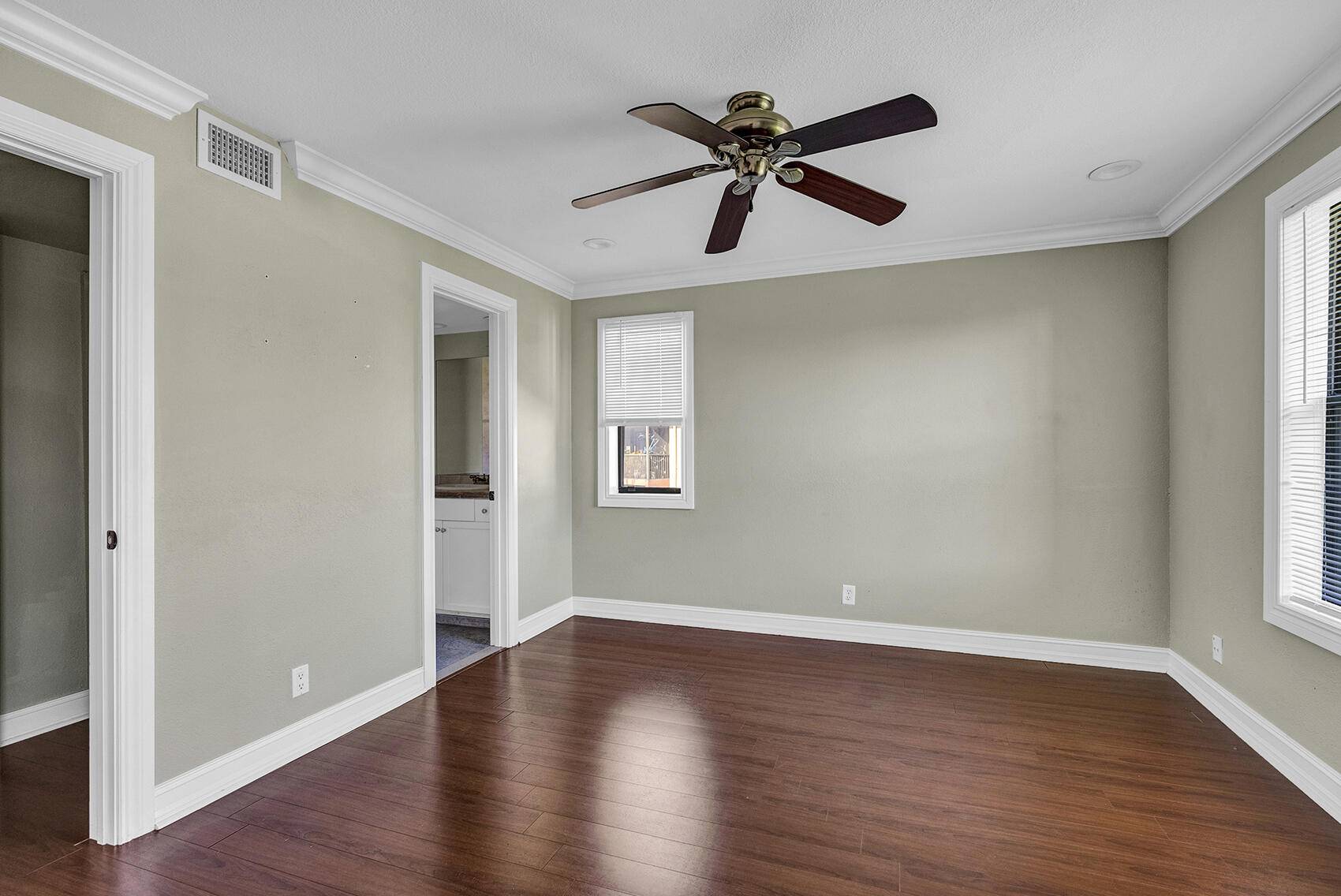 Boca Raton, FL 33433,21895 Lake Forest CIR 201