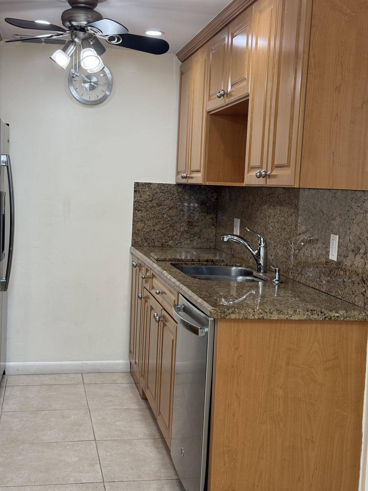 Boca Raton, FL 33434,2071 Exeter D