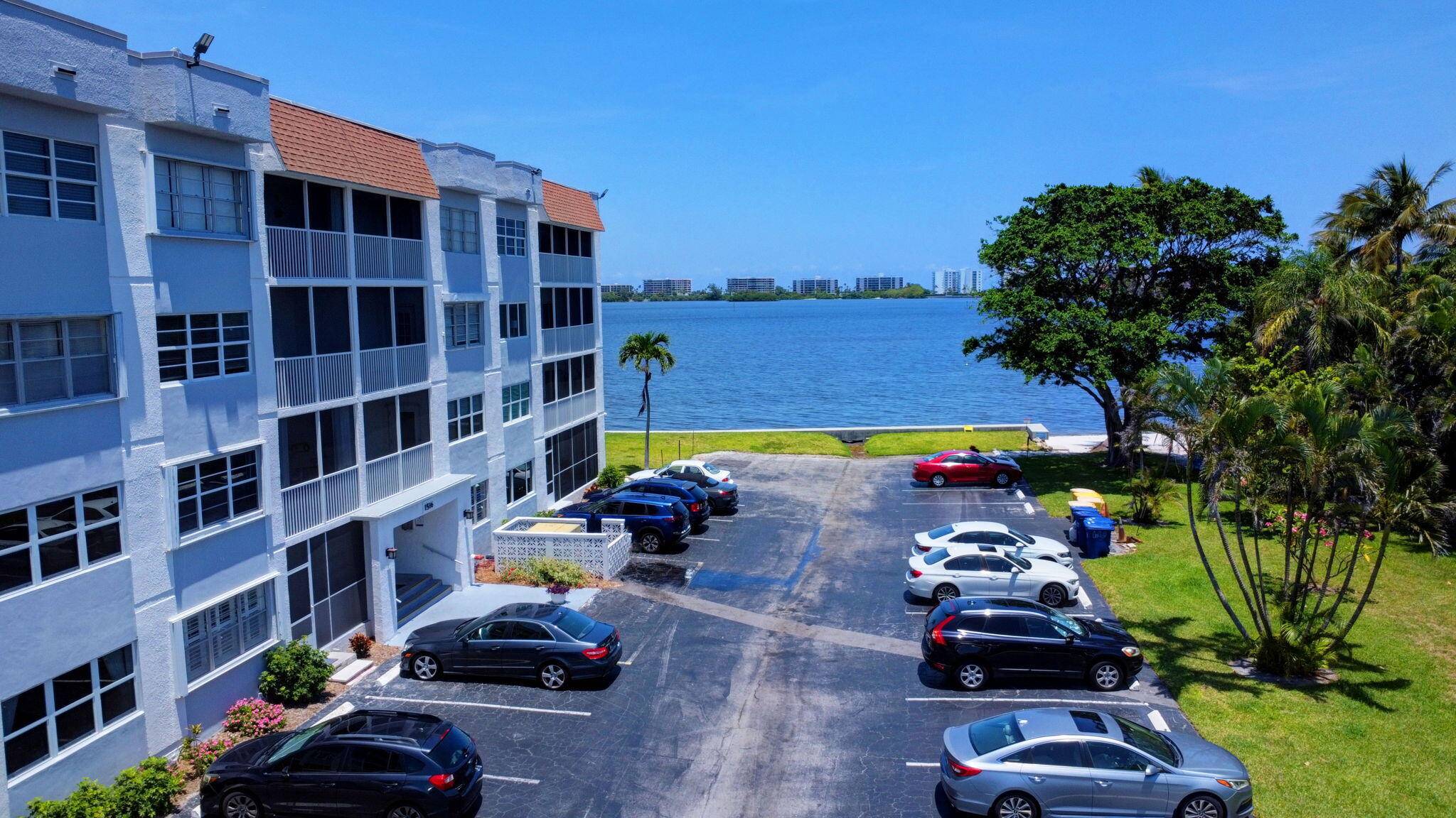 Lake Worth Beach, FL 33460,1516 S Lakeside DR 118