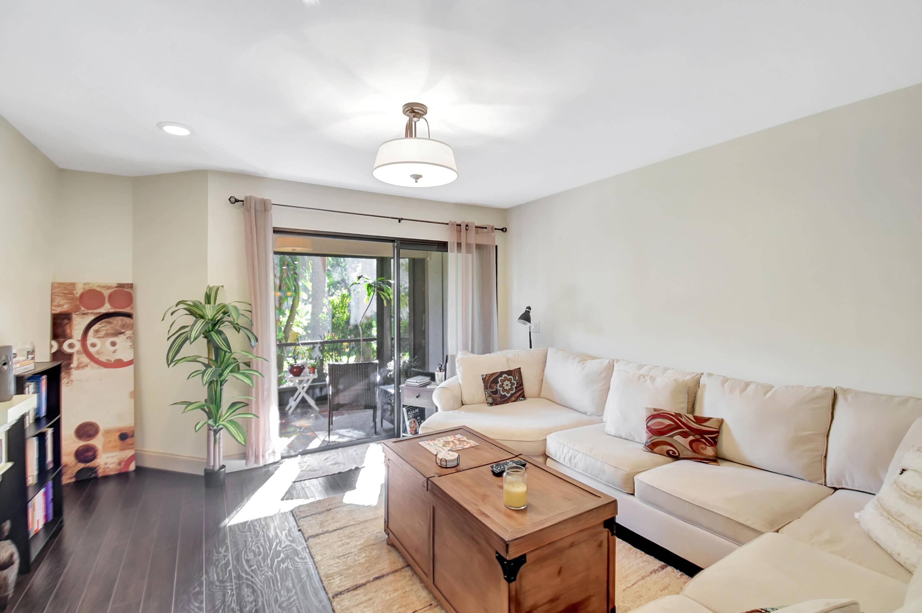 Greenacres, FL 33413,500 Crosswinds DR C1