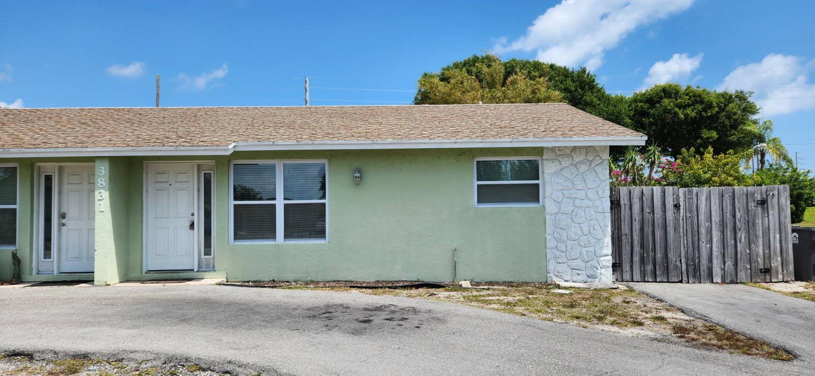 Jupiter, FL 33469,3831 Beacon Hill RD