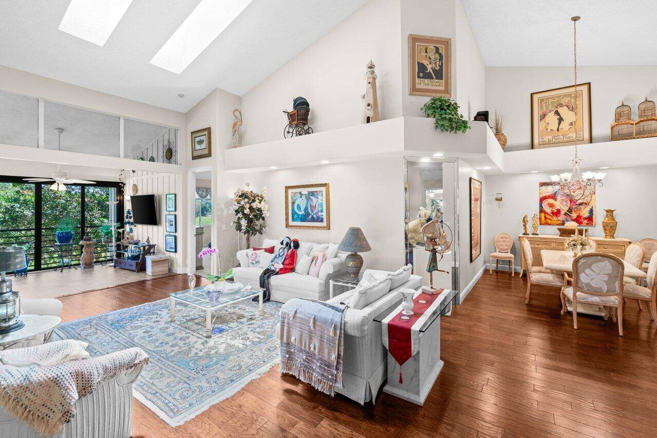 Boca Raton, FL 33496,5846 NW 24th AVE 202