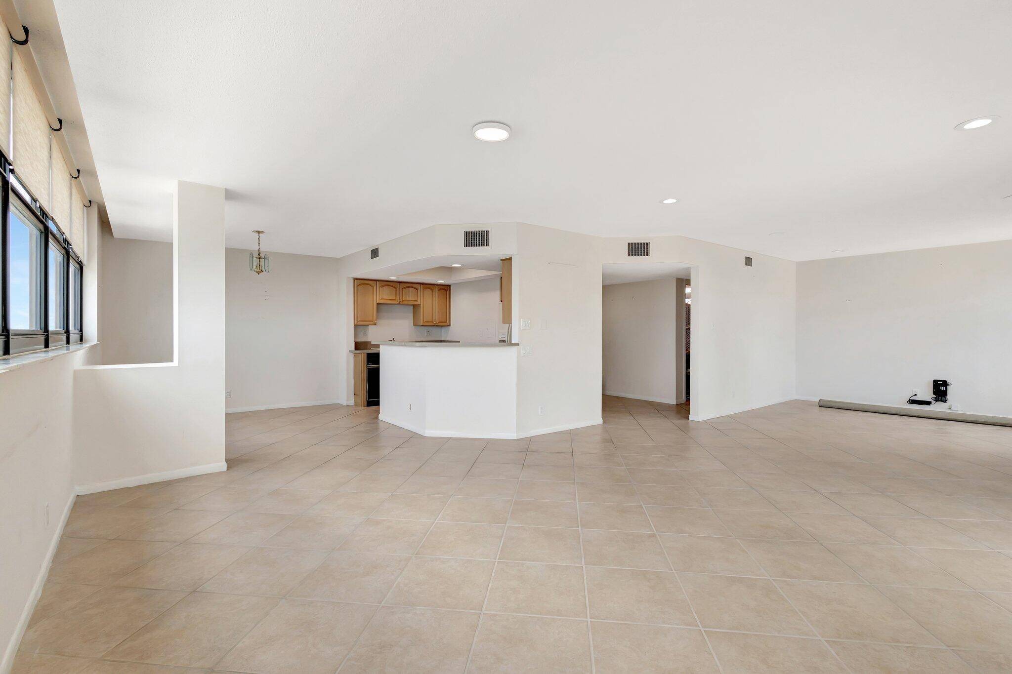 West Palm Beach, FL 33401,1501 S Flagler DR 9d
