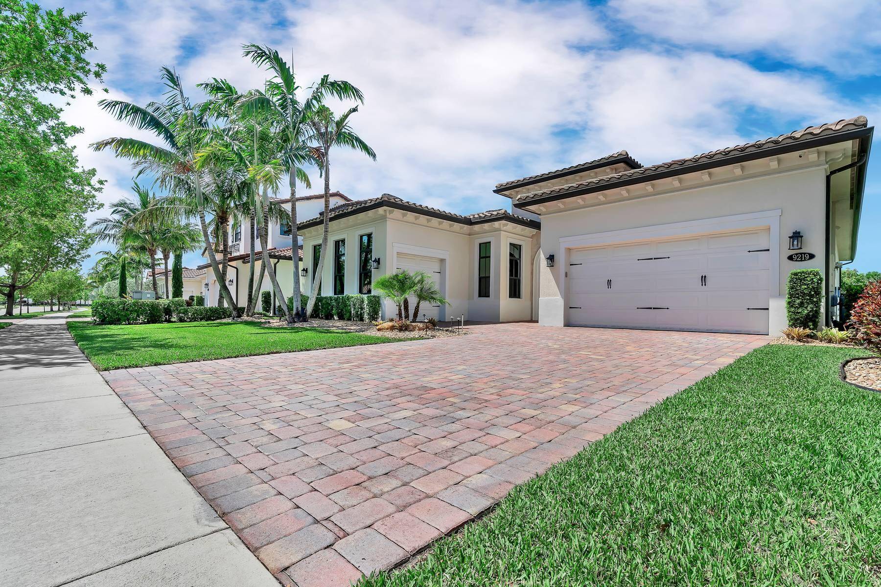 Boynton Beach, FL 33472,9219 Grand Prix LN