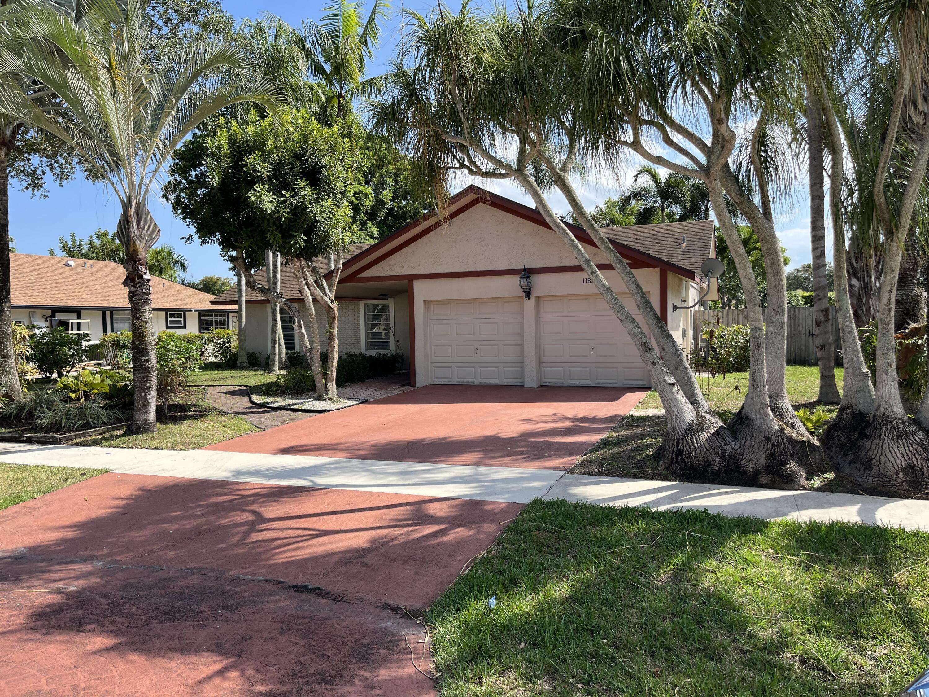 Wellington, FL 33414,11834 Greenbriar CIR