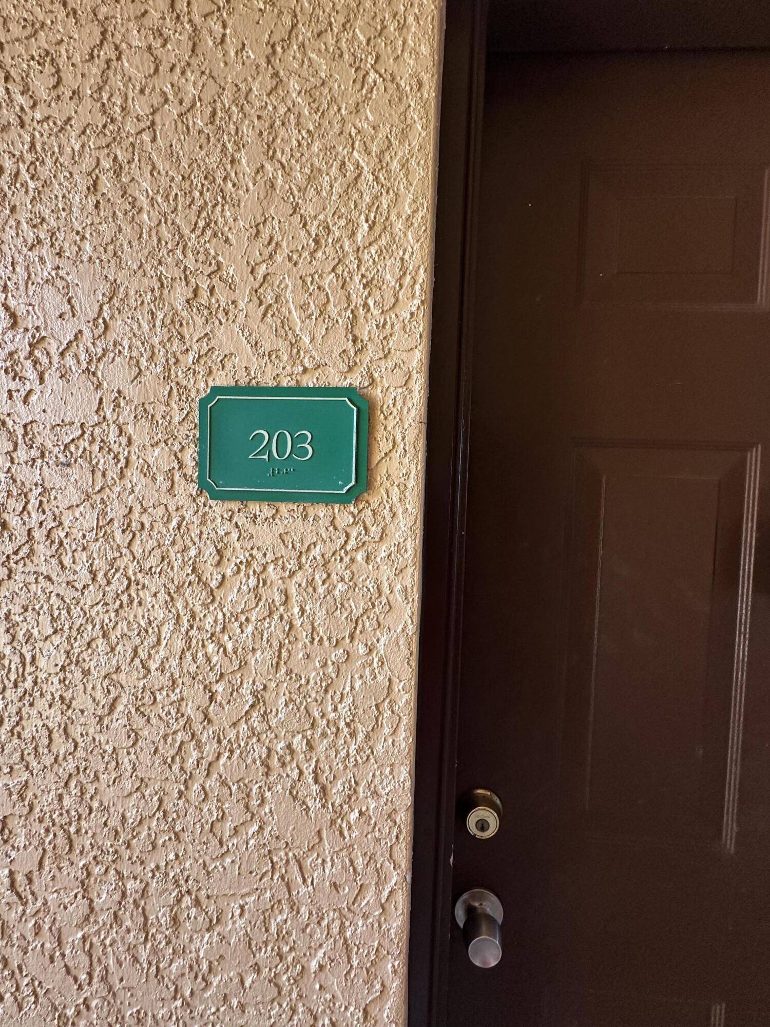 Port Saint Lucie, FL 34986,141 SW Palm DR 203