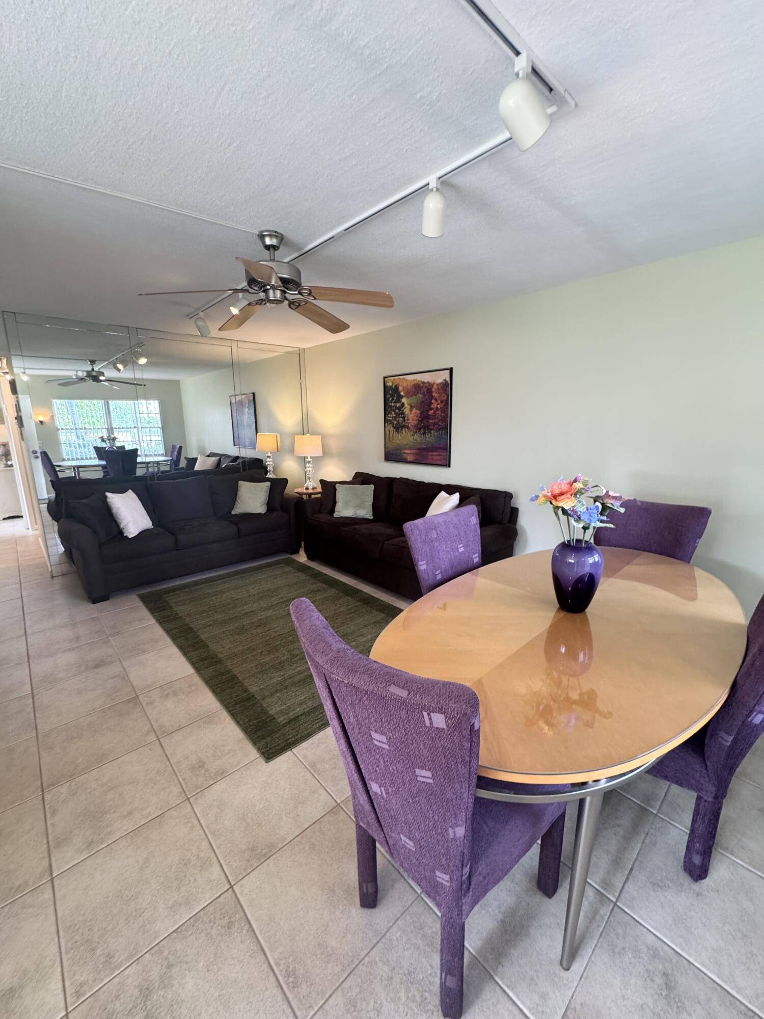 Boca Raton, FL 33434,221 Suffolk F
