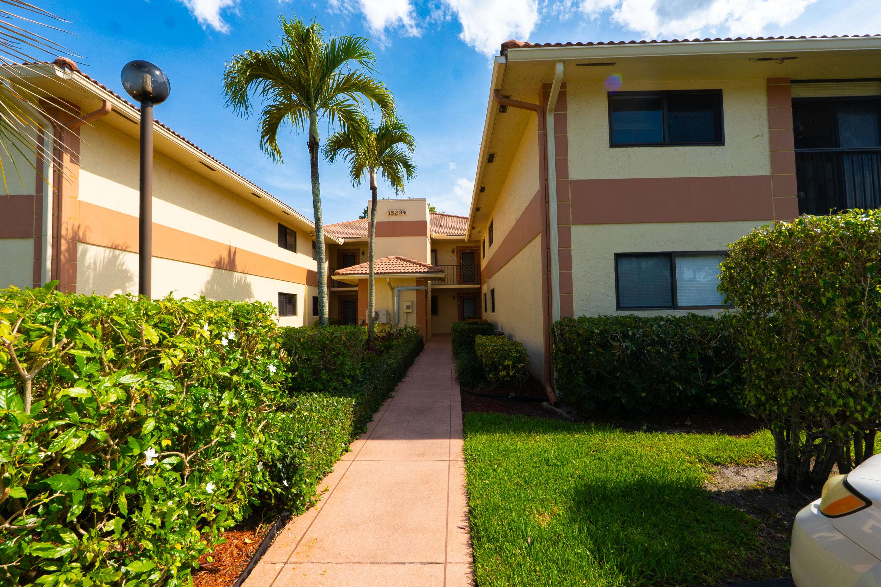 Delray Beach, FL 33484,15234 Lakes Of Delray BLVD 250