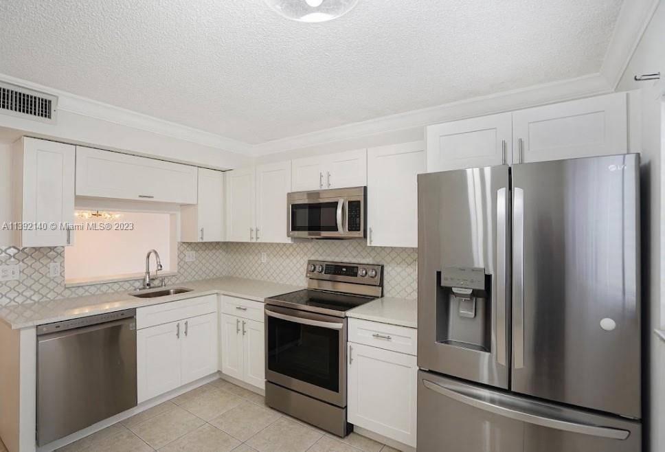 Delray Beach, FL 33484,15234 Lakes Of Delray BLVD 250