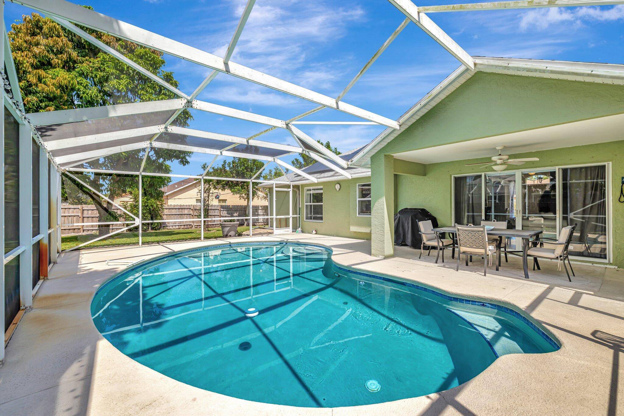 Port Saint Lucie, FL 34983,401 SE Ron Rico TER