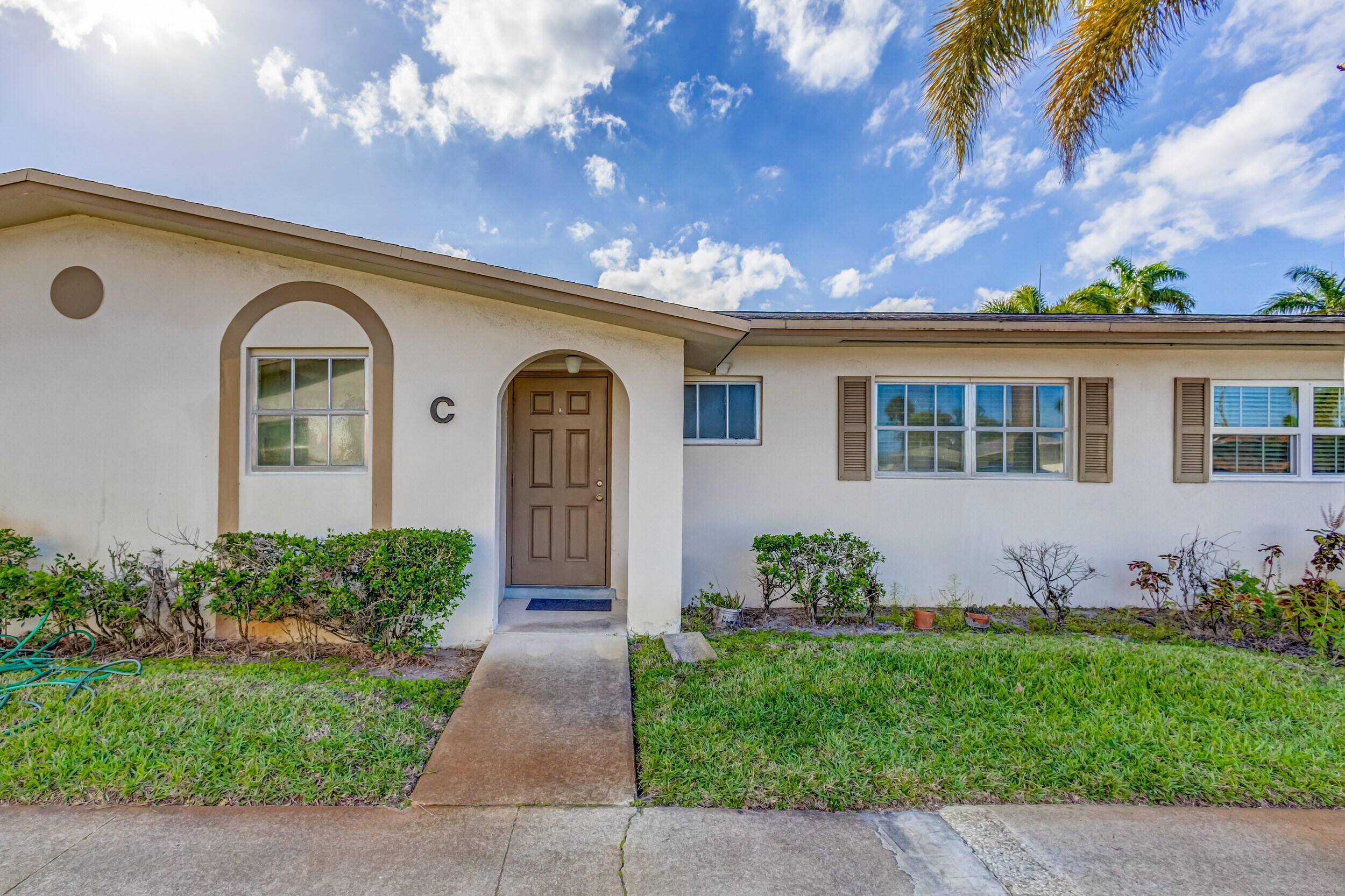 West Palm Beach, FL 33415,2680 E Barkley C DR C