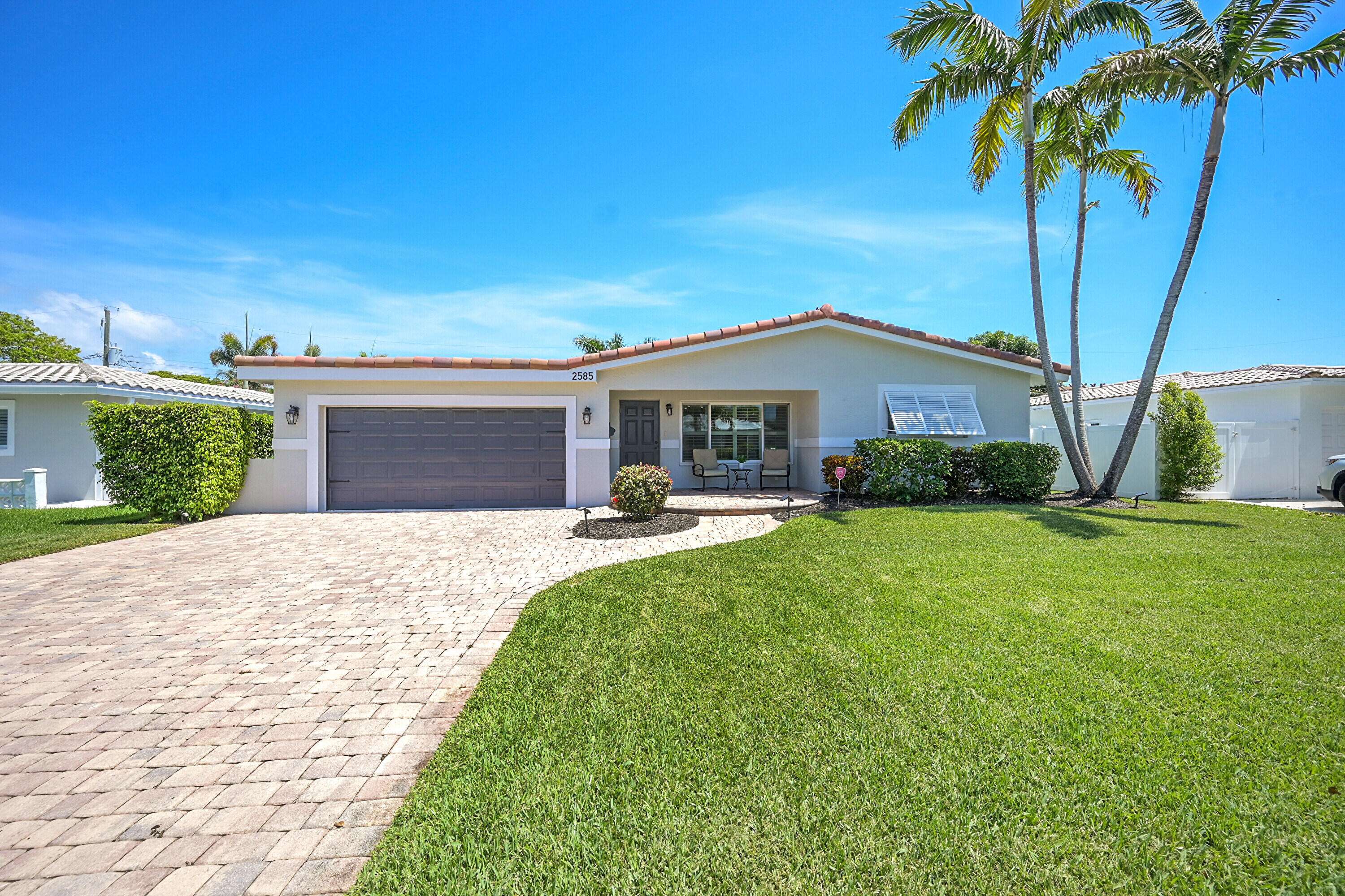 Pompano Beach, FL 33062,2585 SE 6th Street