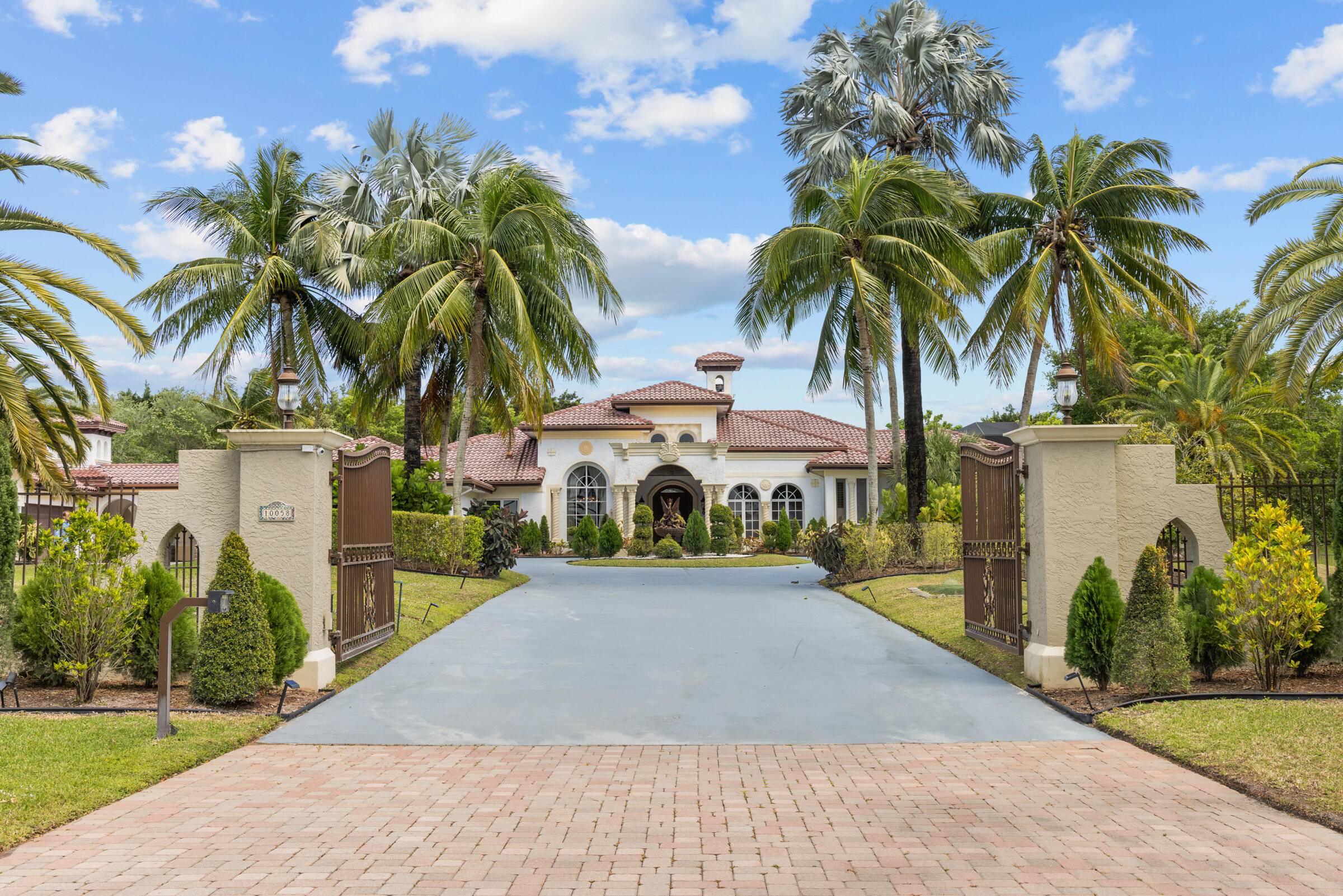 Delray Beach, FL 33446,10058 El Caballo CT