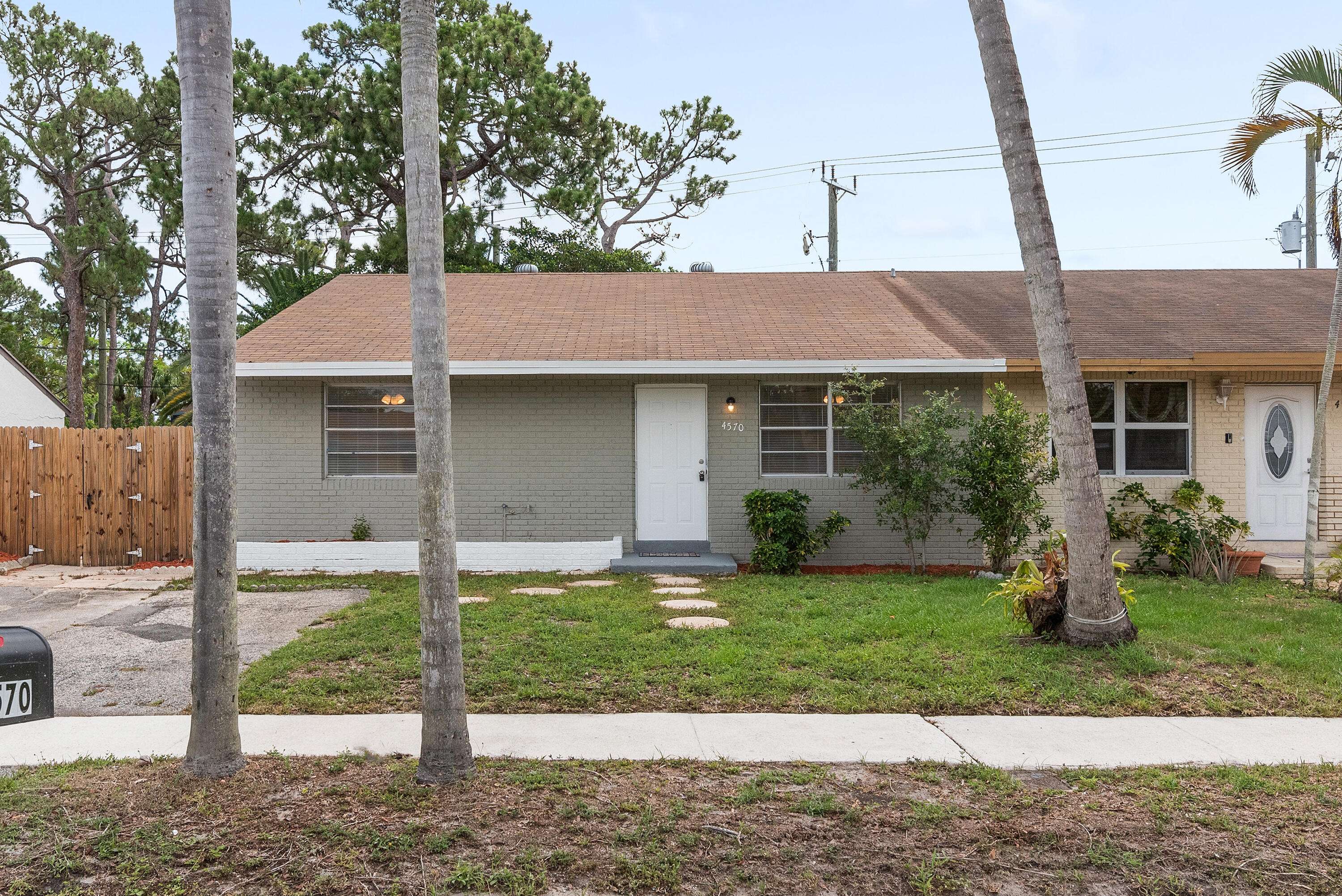 Greenacres, FL 33463,4570 Empire WAY
