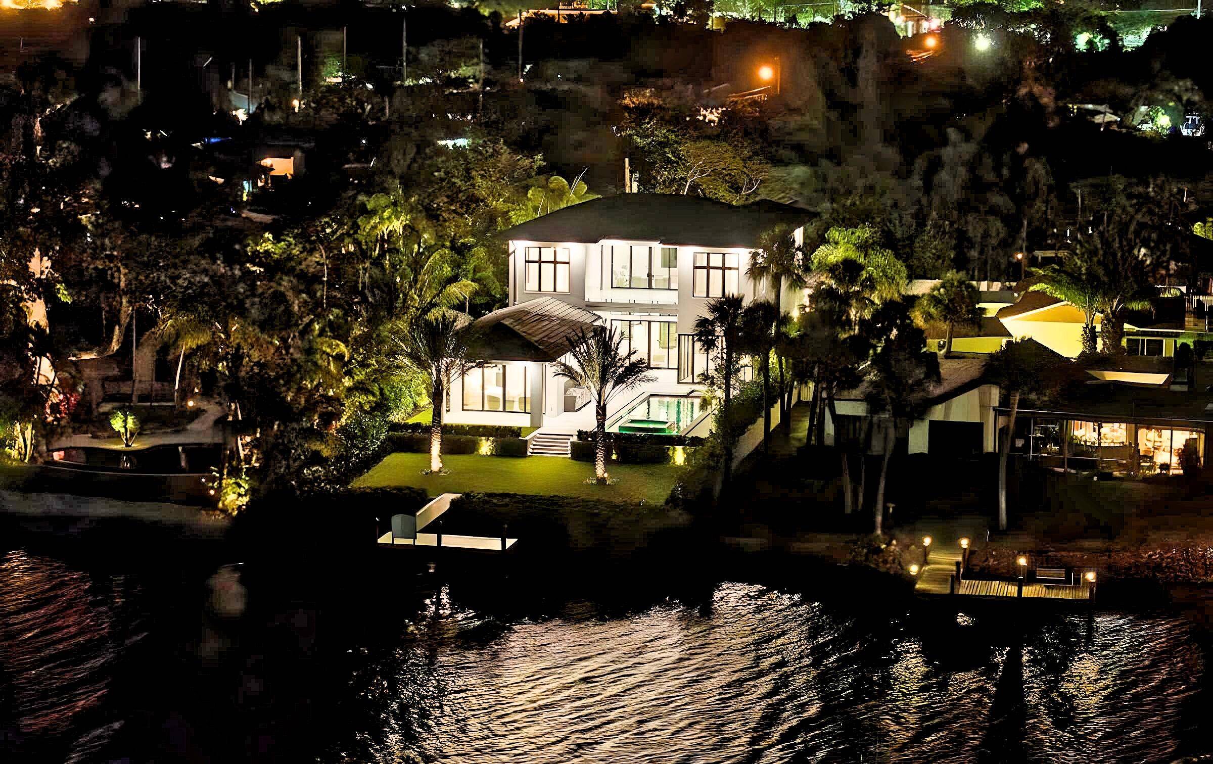 North Palm Beach, FL 33408,2085 Vitex LN