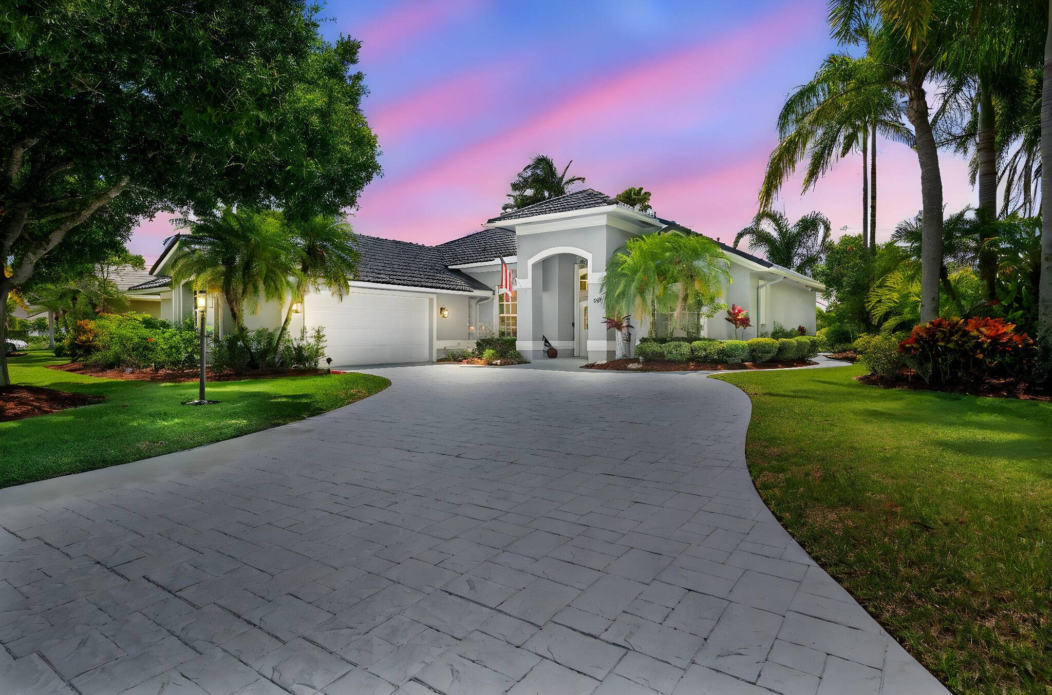Port Saint Lucie, FL 34986,550 SW Sanctuary DR
