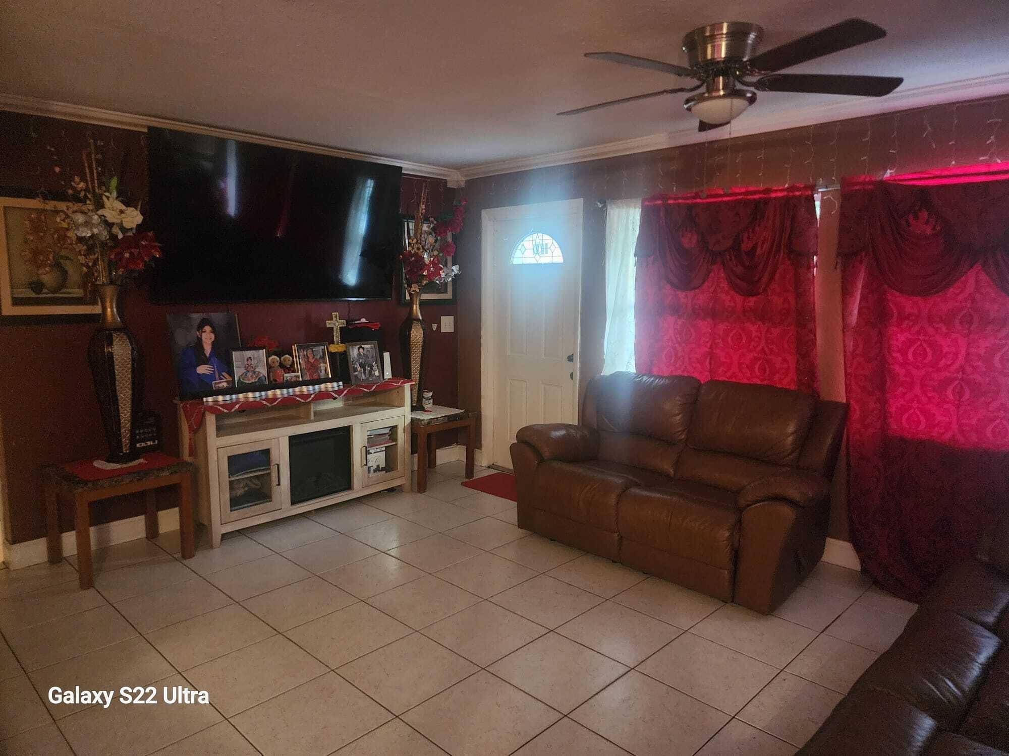 Lantana, FL 33462,1441 W Central ST