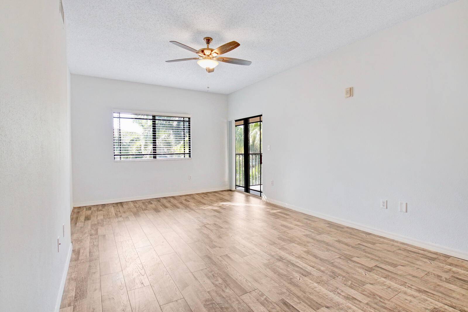 Palm Beach Gardens, FL 33410,2801 Sarento PL 304