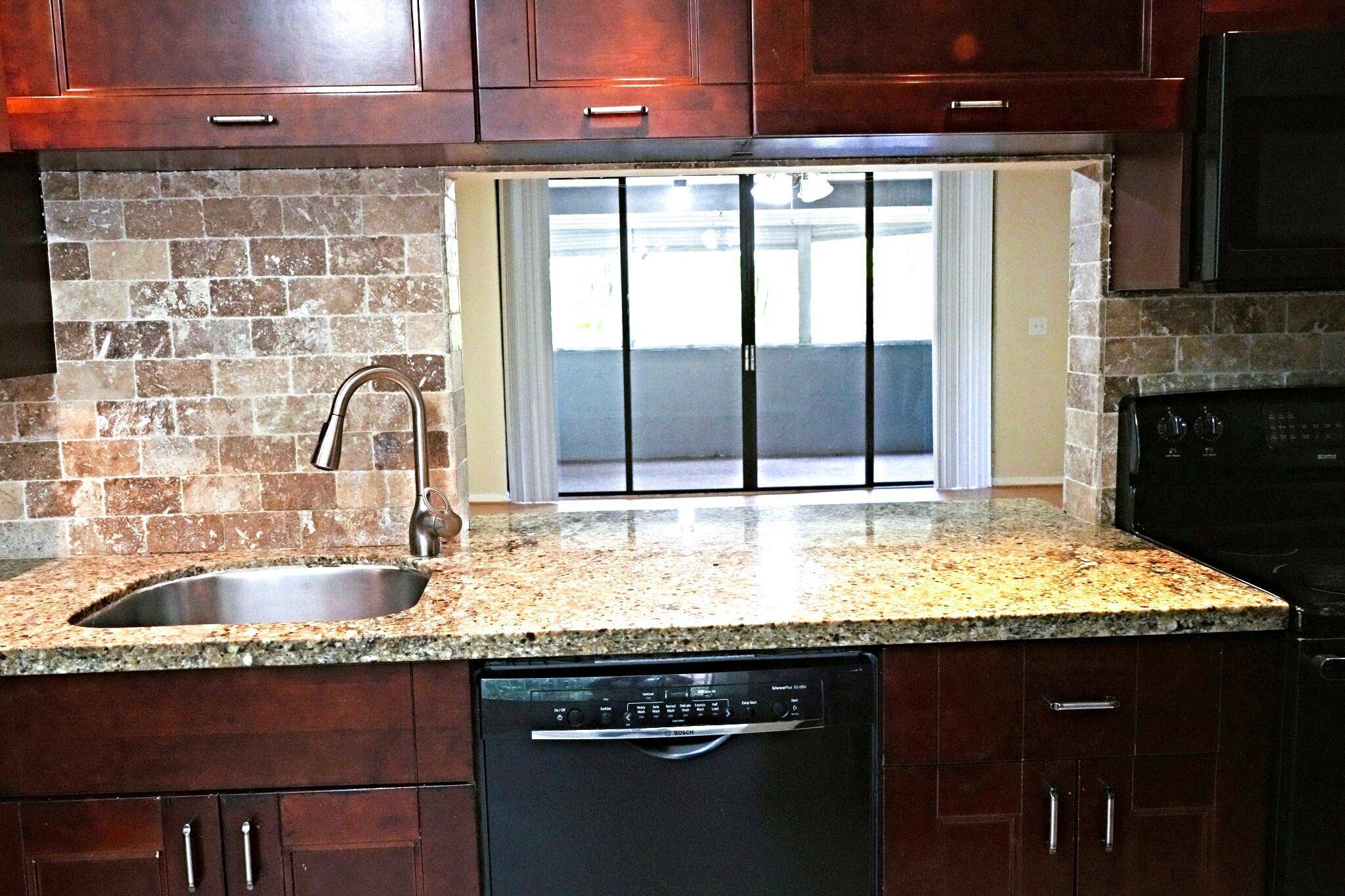 Plantation, FL 33317,6800 Cypress RD 215