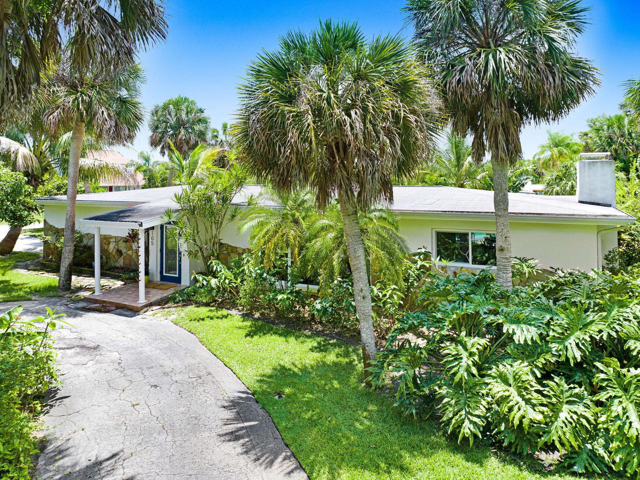 Melbourne, FL 32901,105 Devonshire DR