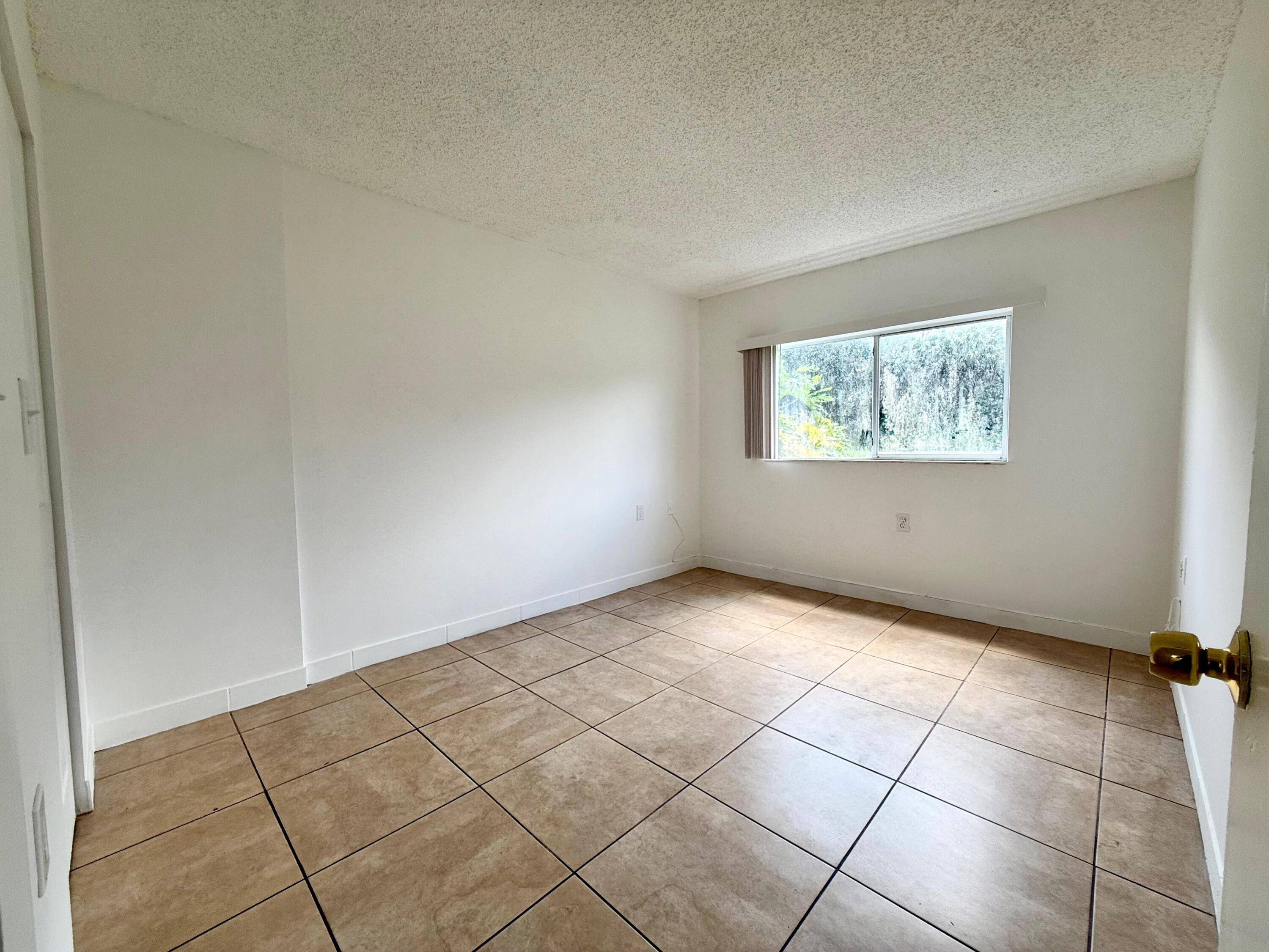 West Palm Beach, FL 33411,1239 N Benoist Farms RD 110