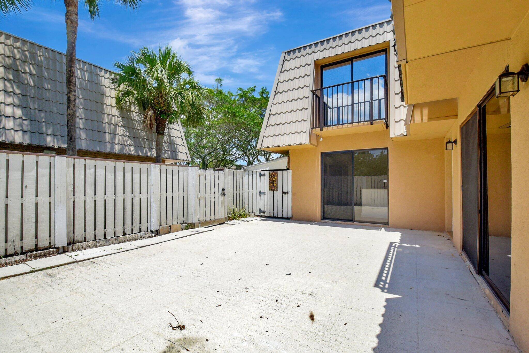 West Palm Beach, FL 33409,6604 66th WAY