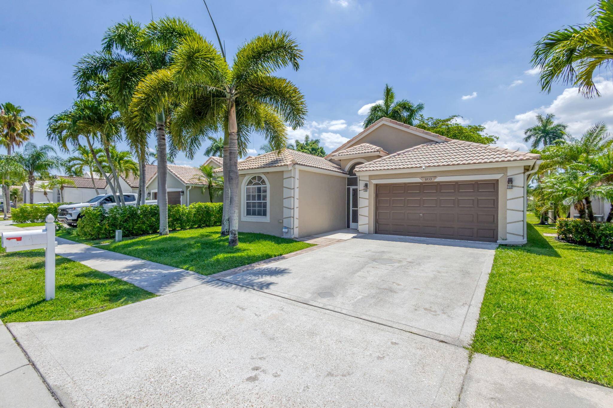 Wellington, FL 33414,1833 Barnstable RD