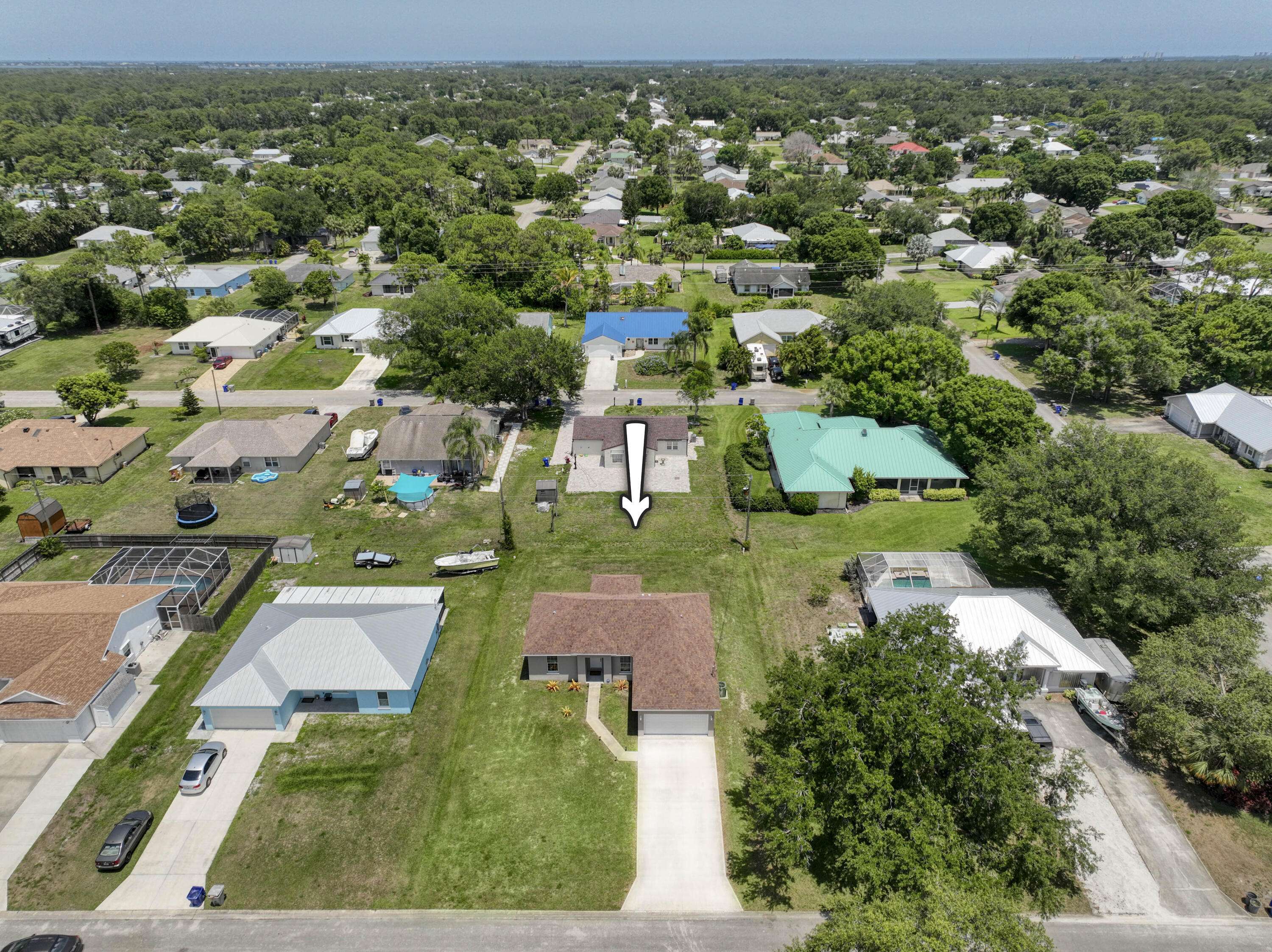 Vero Beach, FL 32962,1916 SW 19th AVE
