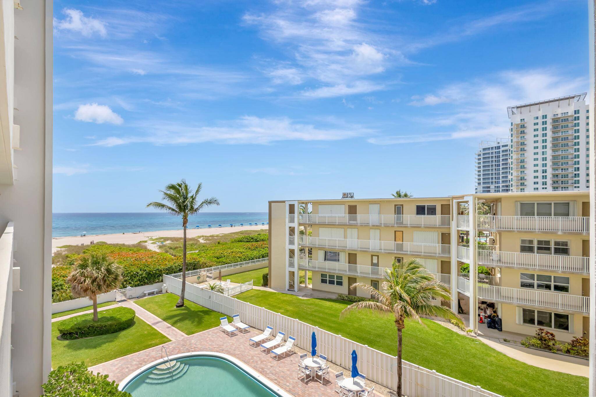 Singer Island, FL 33404,3640 N Ocean DR 427